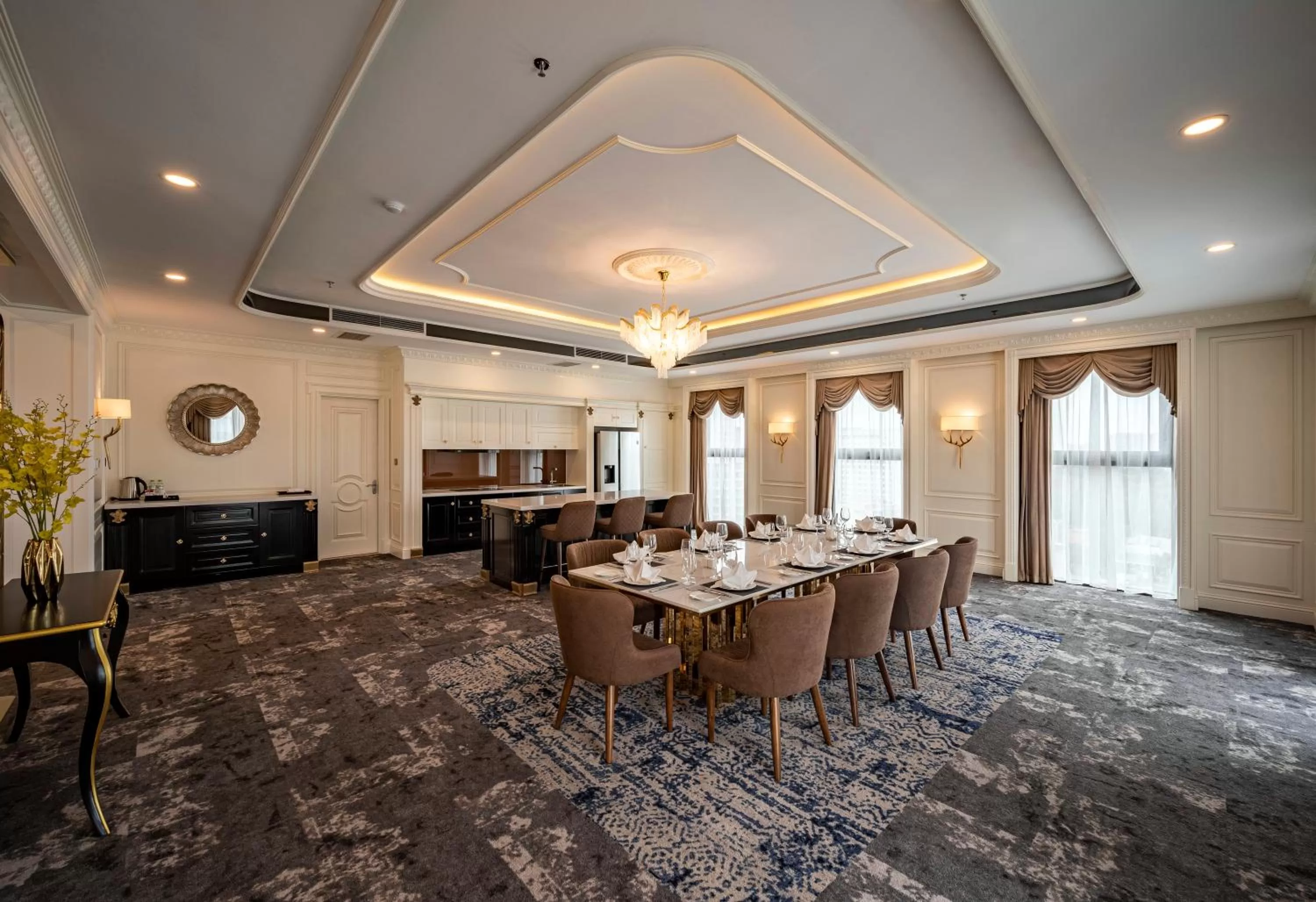 Living room in Muong Thanh Luxury Saigon Hotel