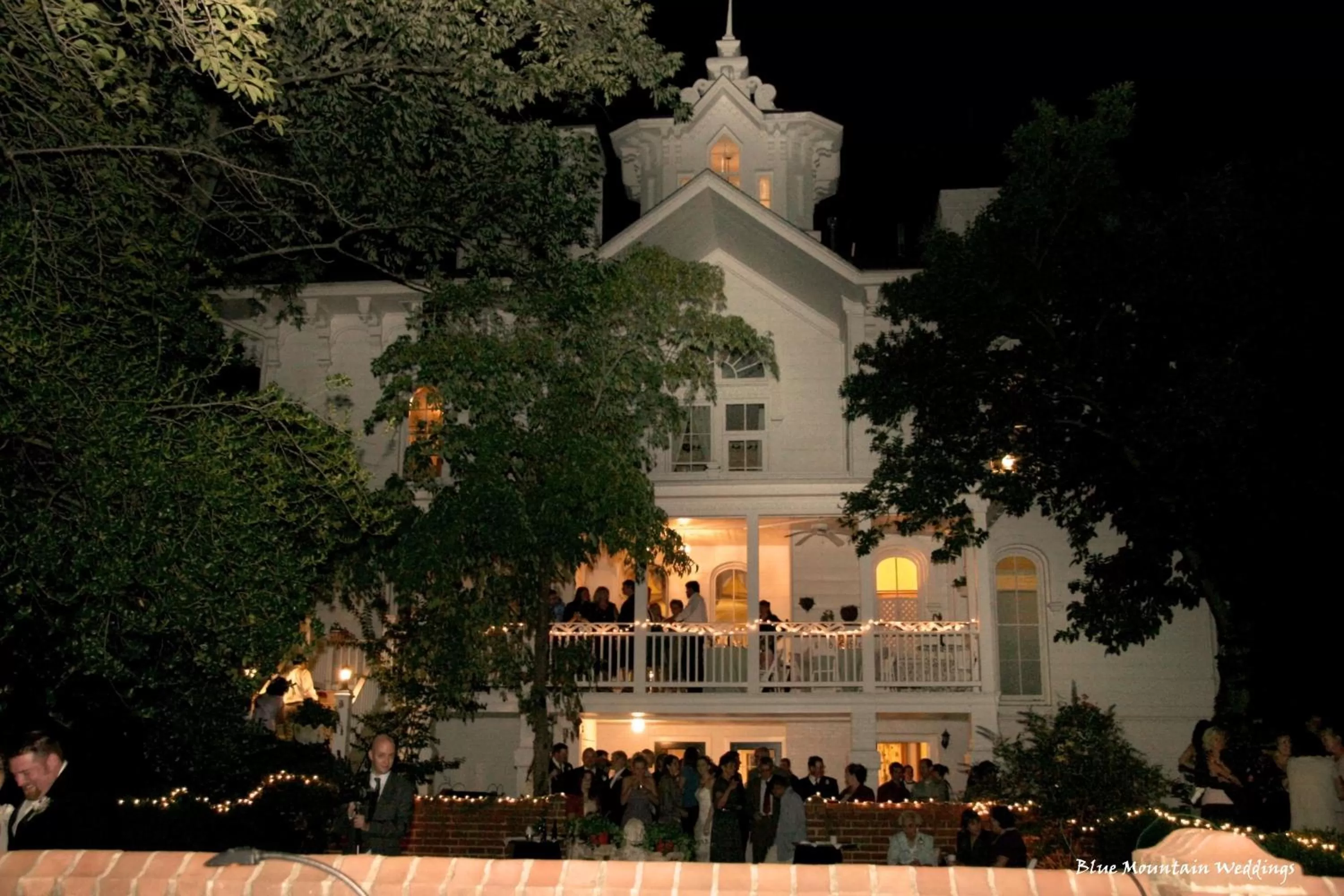 Evening entertainment in Mayhurst Estate