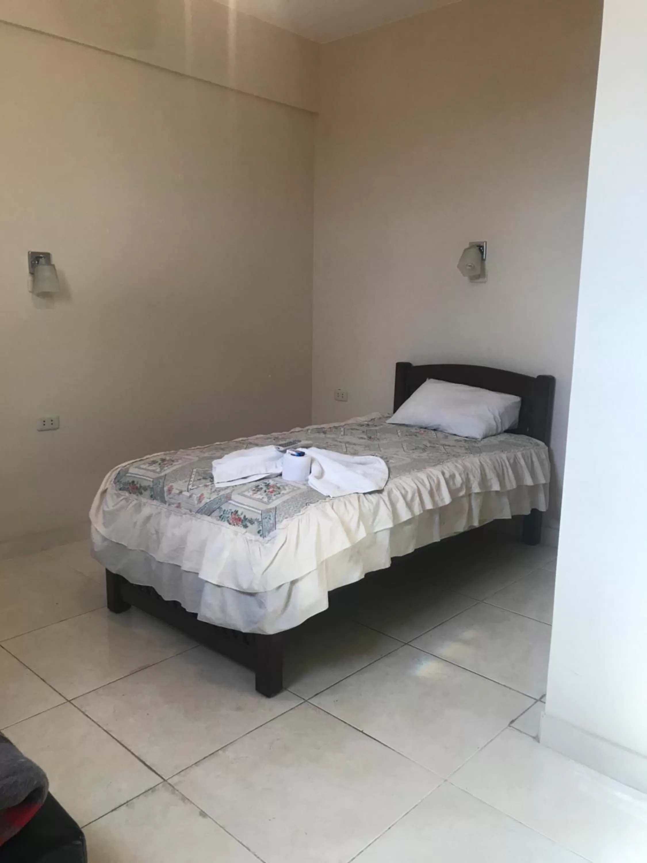 Bed in Hotel Viru Viru II