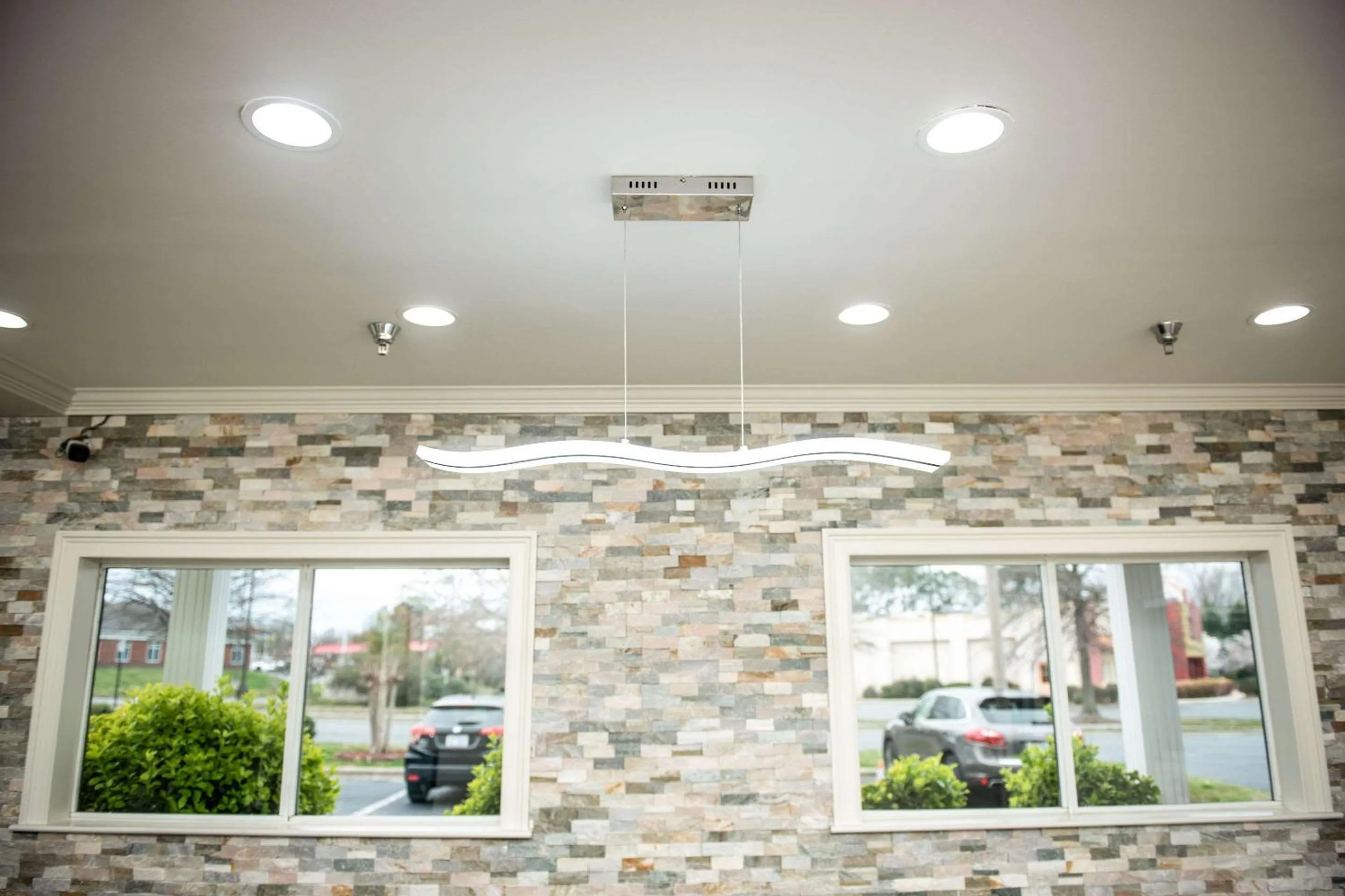 Lobby or reception in Suburban Studios Charlotte-Ballantyne