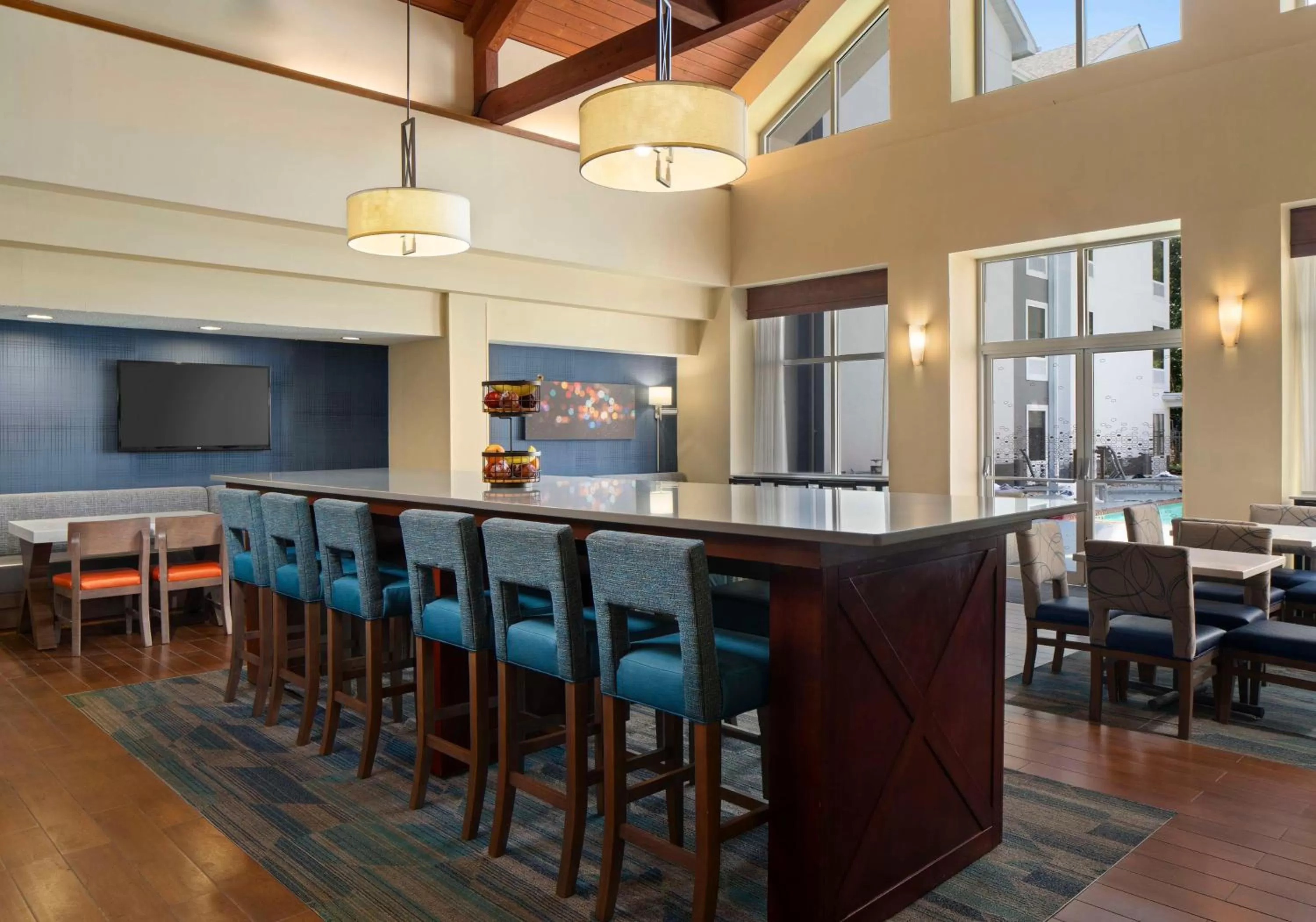 Lobby or reception in Hampton Inn & Suites Newport News-Airport - Oyster Point Area