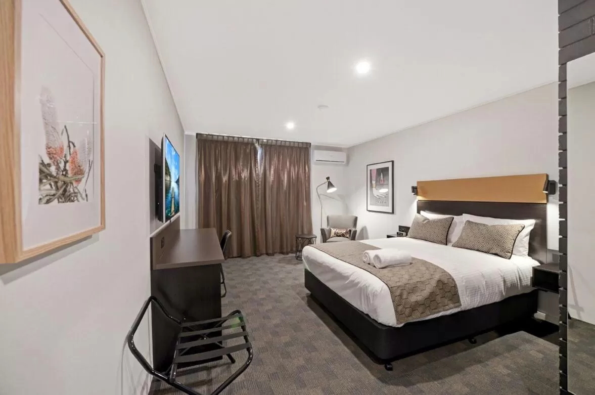 Photo of the whole room, Bed in CBD Motor Inn