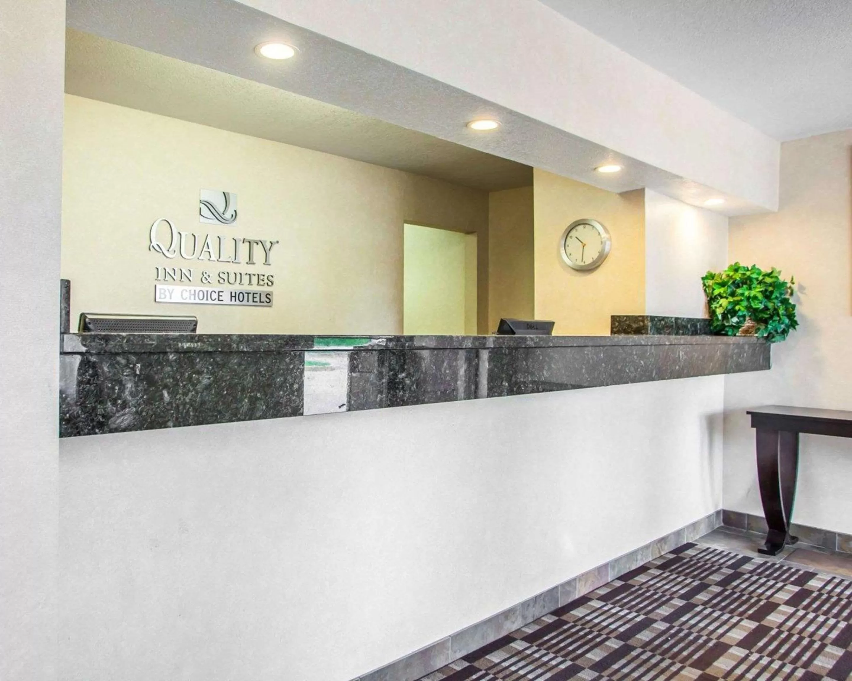 Lobby or reception in Quality Inn & Suites Ankeny-Des Moines