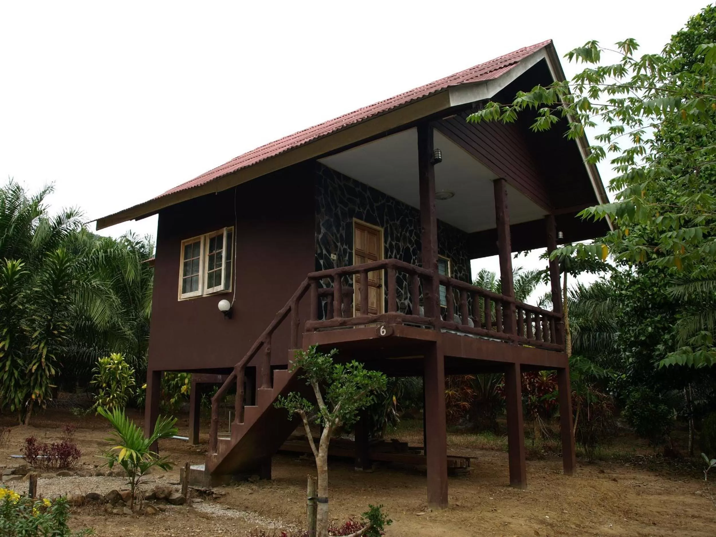 Property building in Khao Sok Palmview Resort