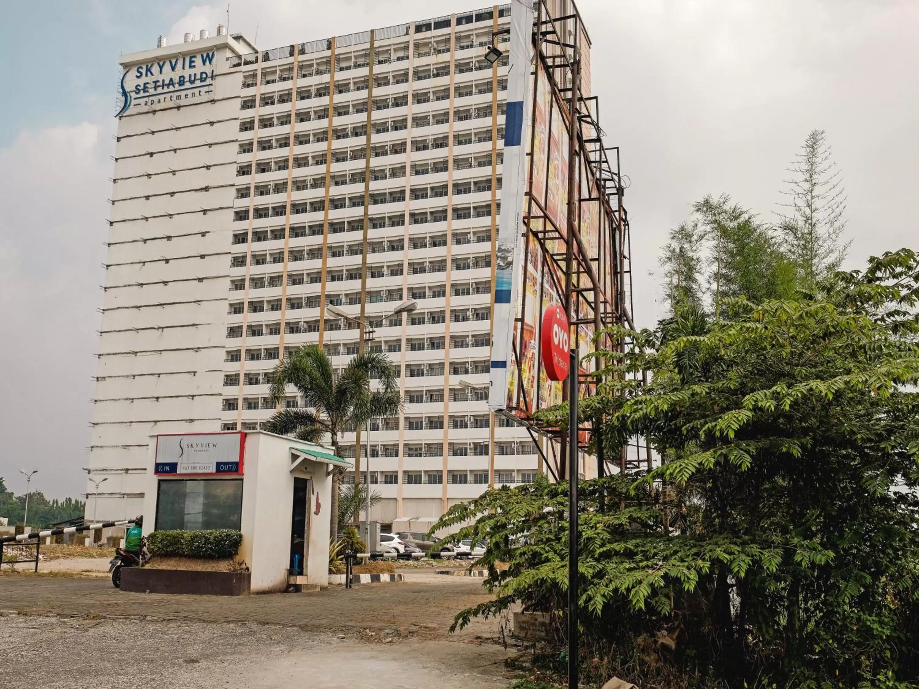 Facade/entrance in Hotel O Tridasa