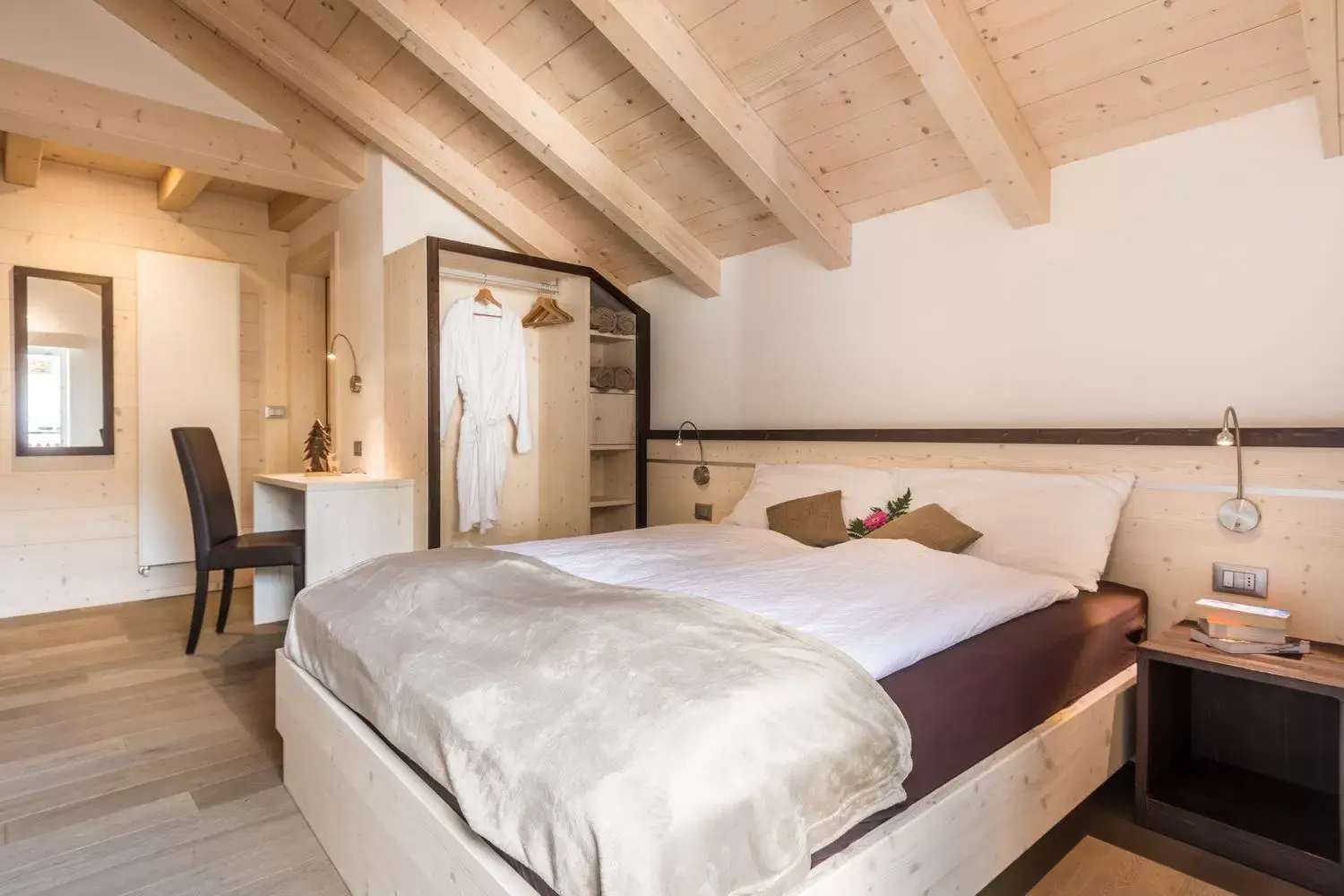 Double Room with Balcony in Hotel La Sorgente Double Room with Balcony in Hotel La Sorgente