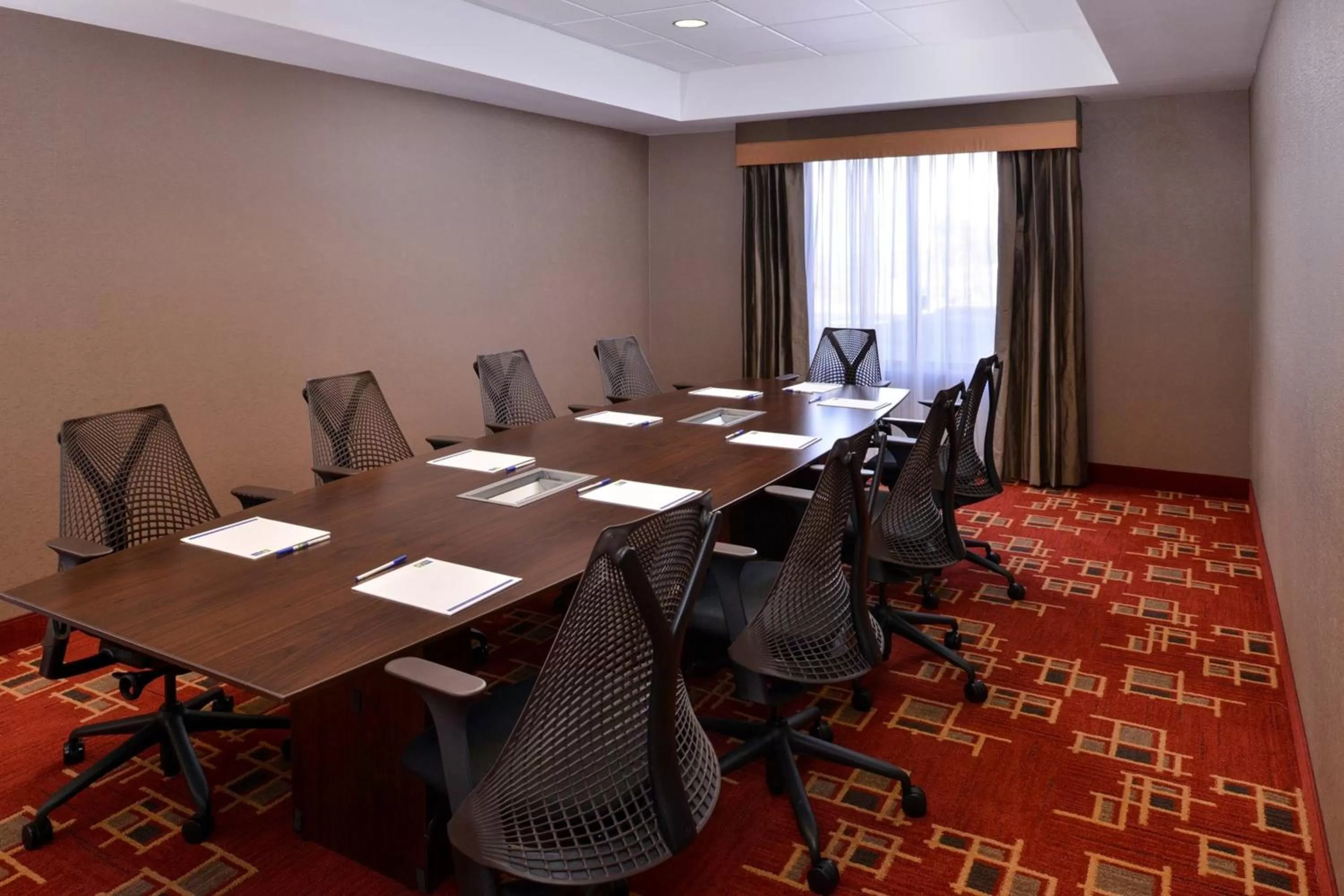 Meeting/conference room in Holiday Inn Express & Suites Page - Lake Powell Area by IHG