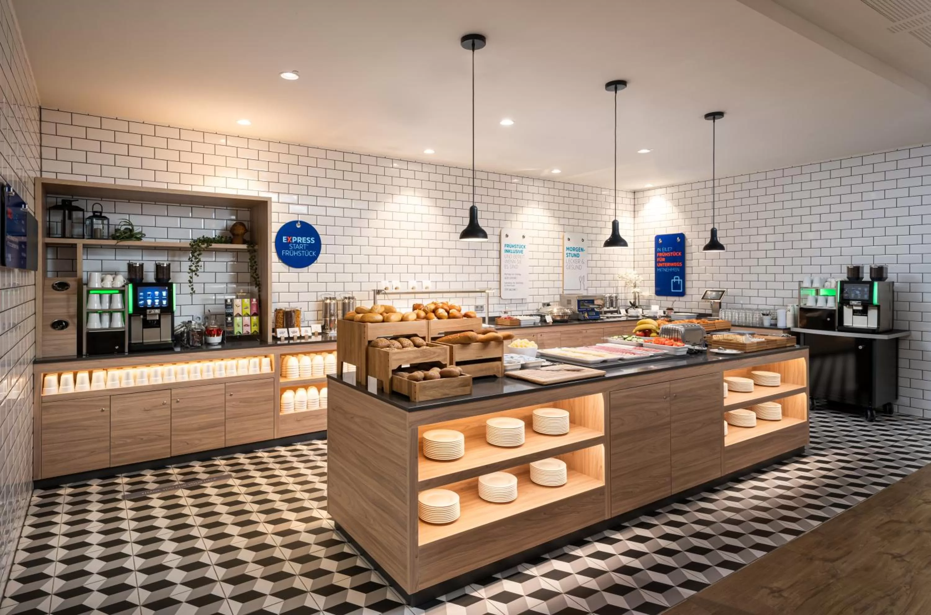 Restaurant/places to eat in Holiday Inn Express - Rosenheim by IHG