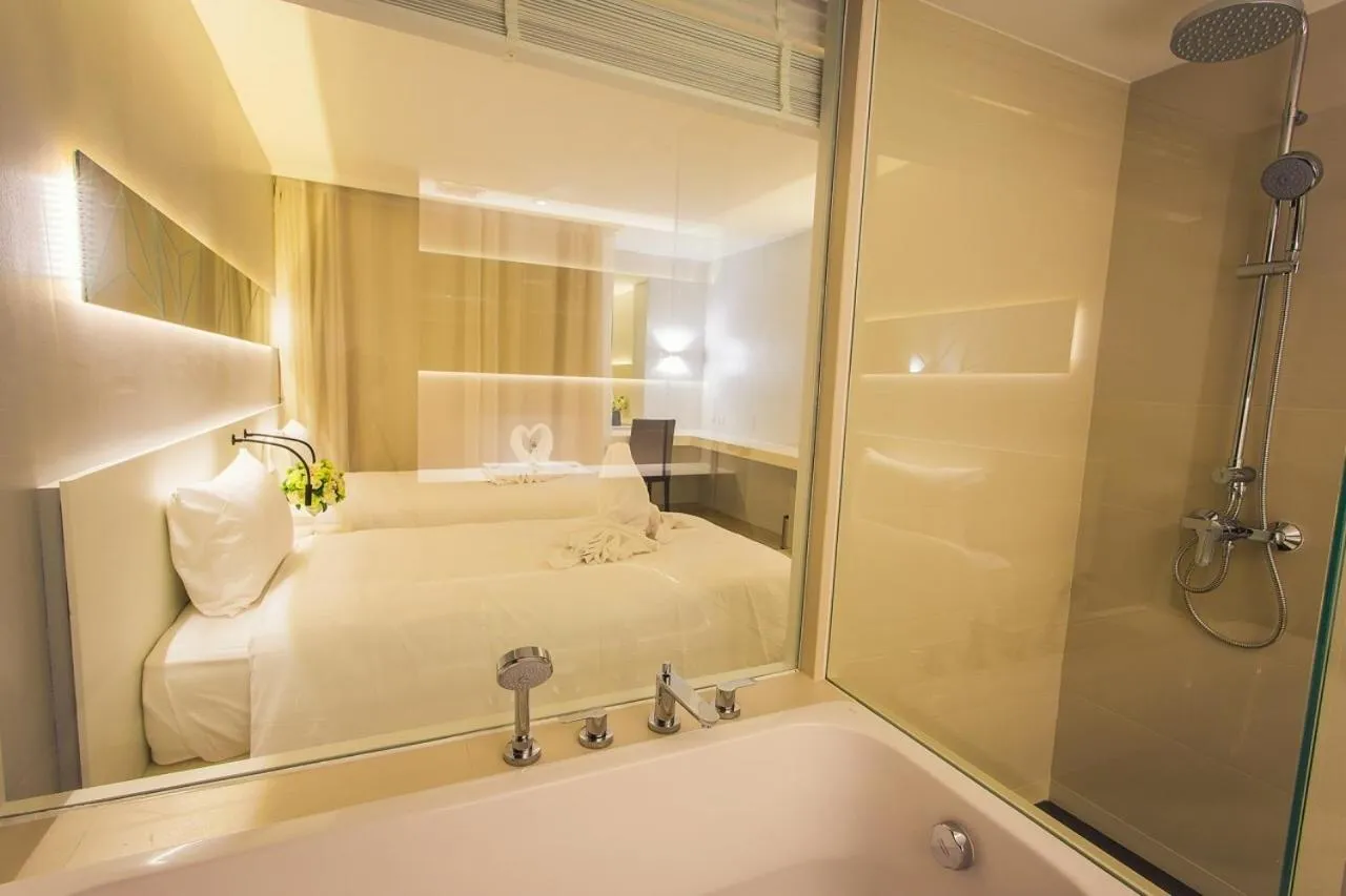 Bathroom, Bed in Crystal Hotel Hat Yai