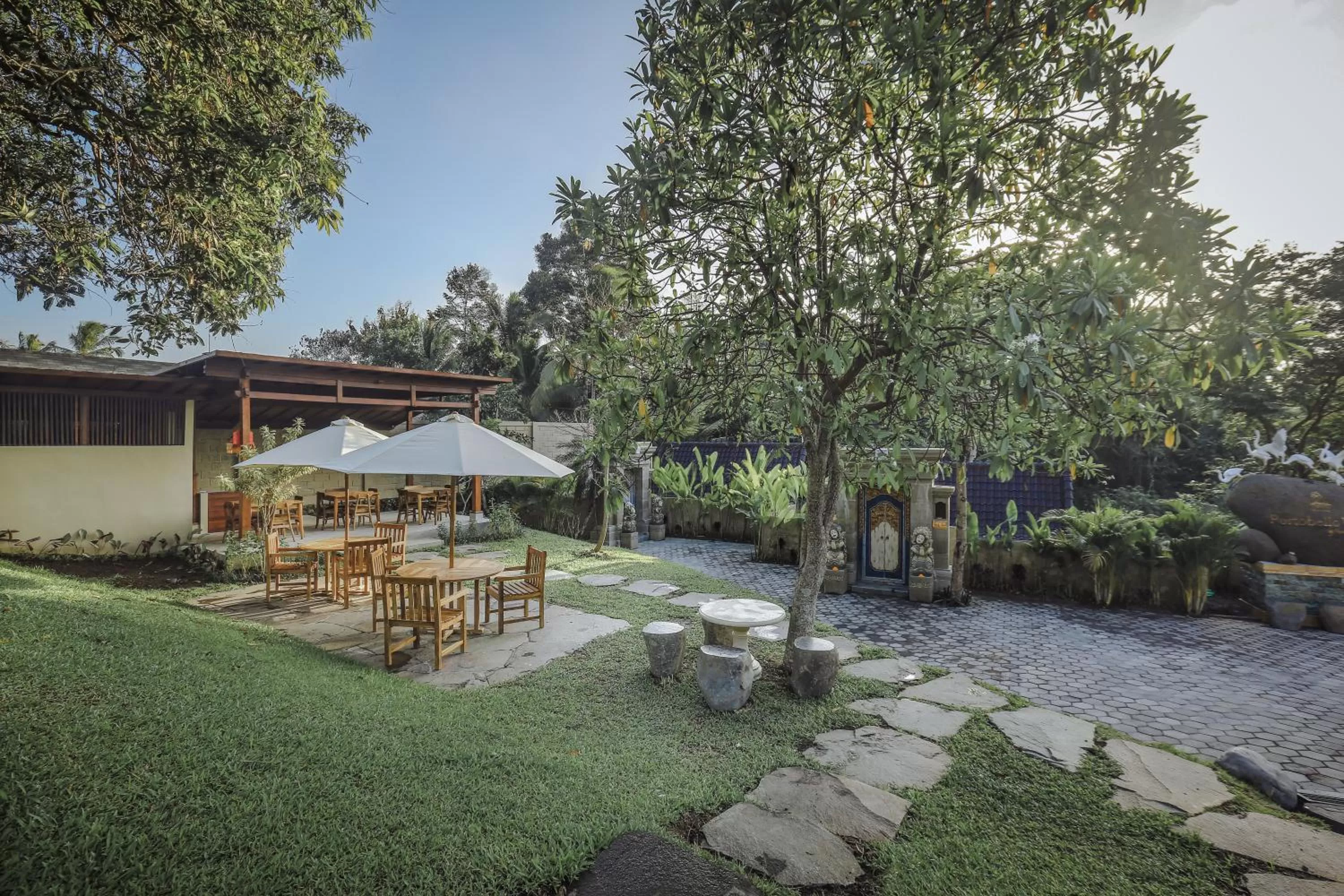 Restaurant/places to eat in Portobello Villa Ubud