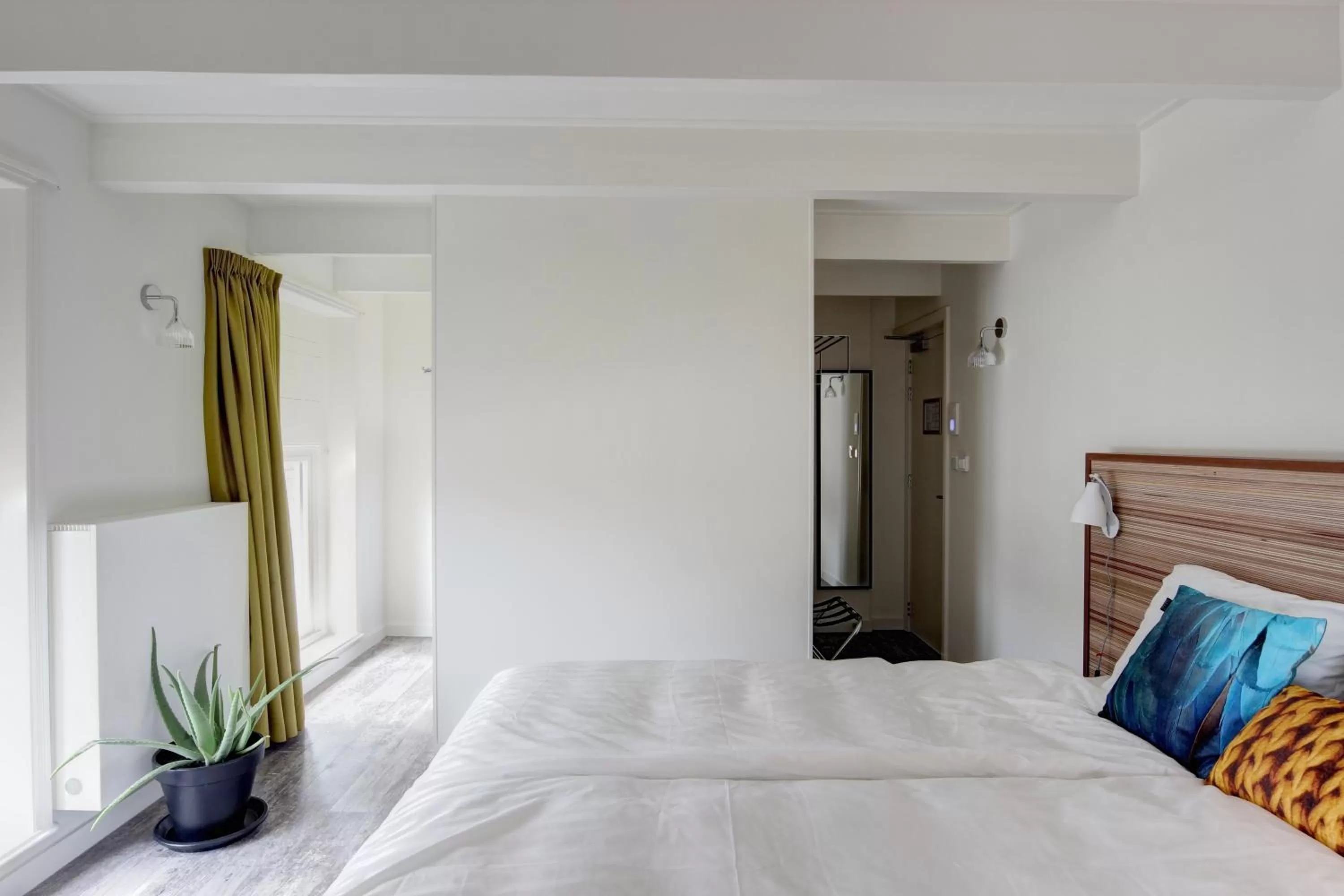 Photo of the whole room, Bed in Hotel Loskade 45