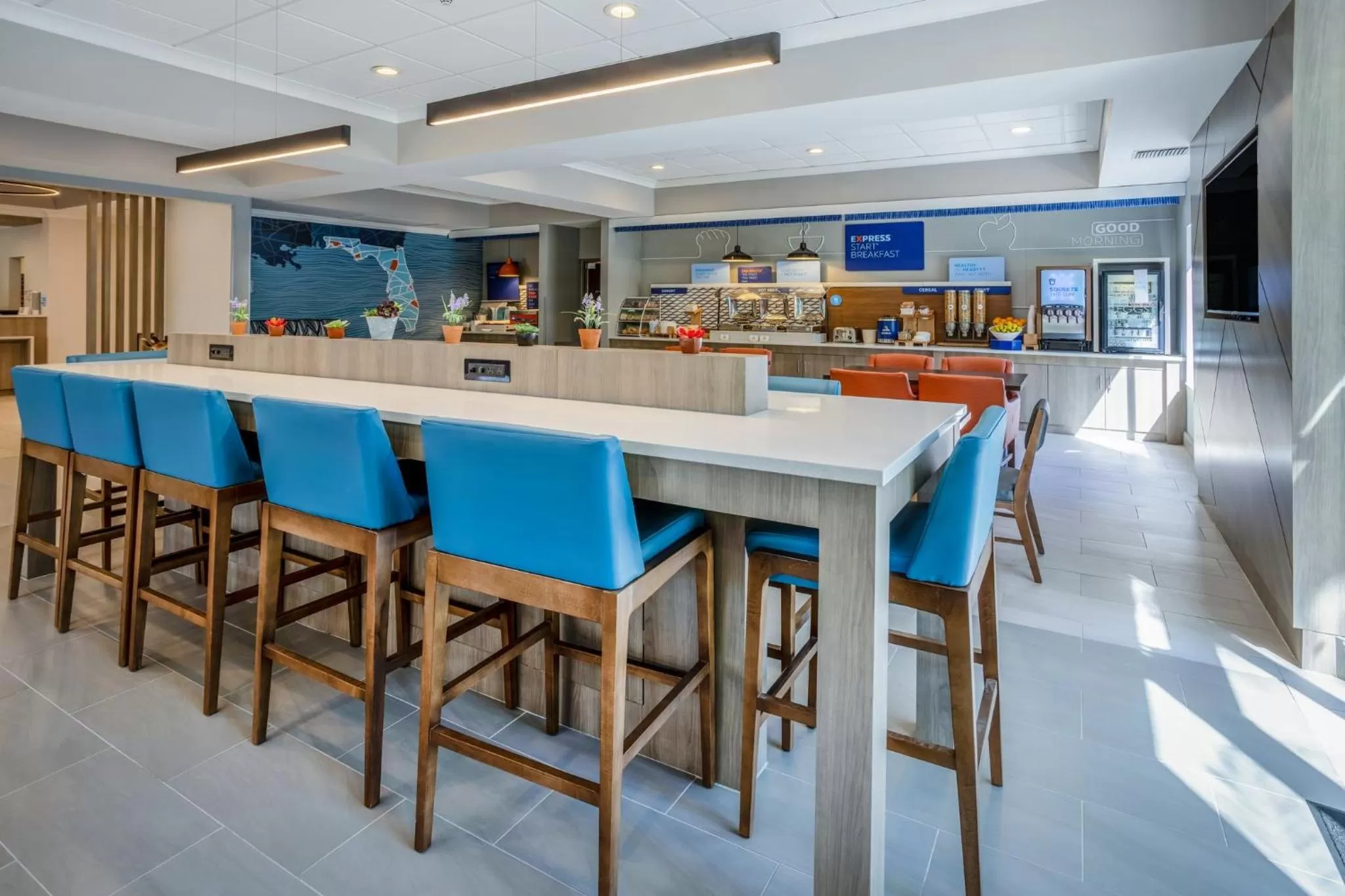 Breakfast in Holiday Inn Express and Suites Tampa I-75 at Bruce B. Downs by IHG