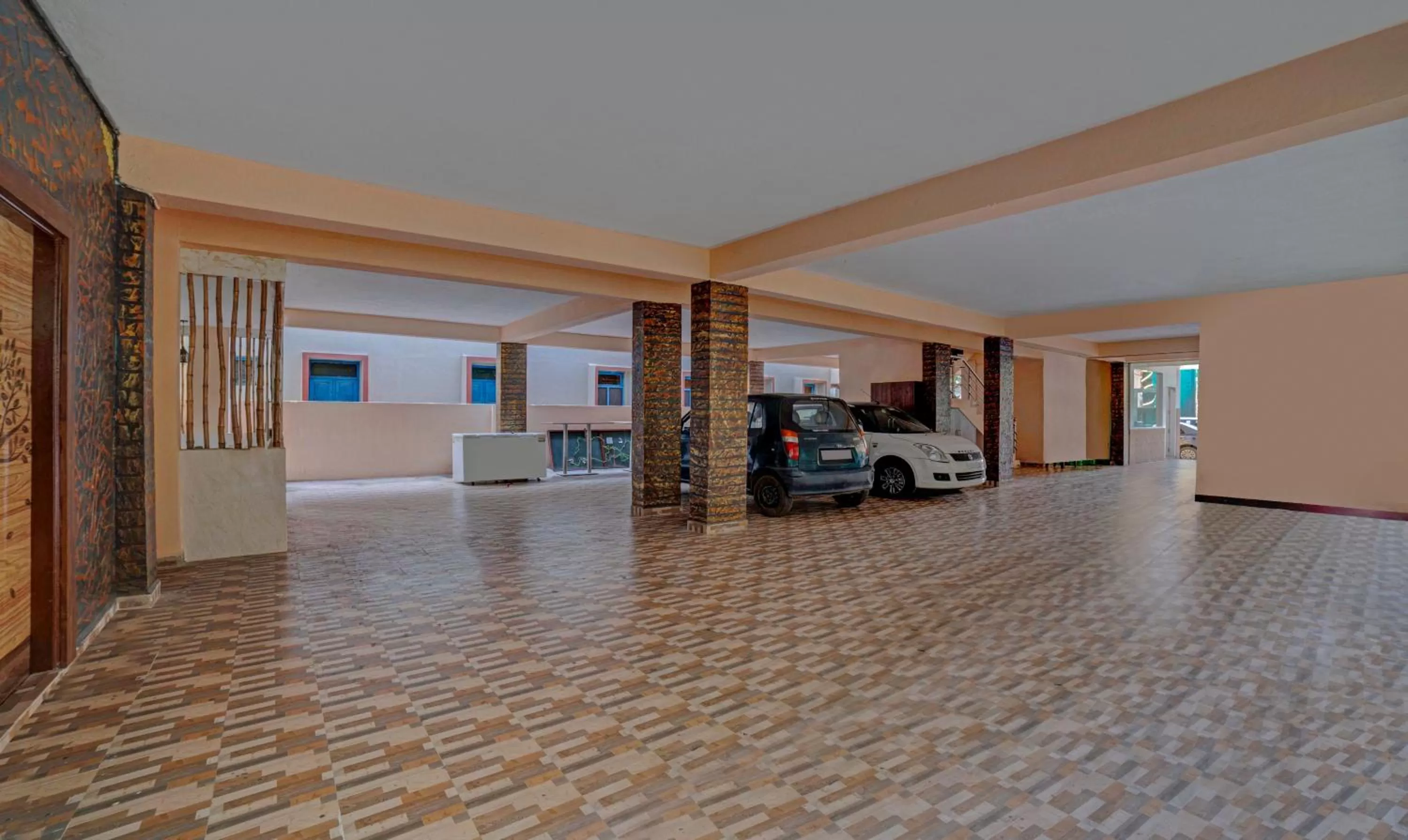 Parking in Treebo Seven Inn