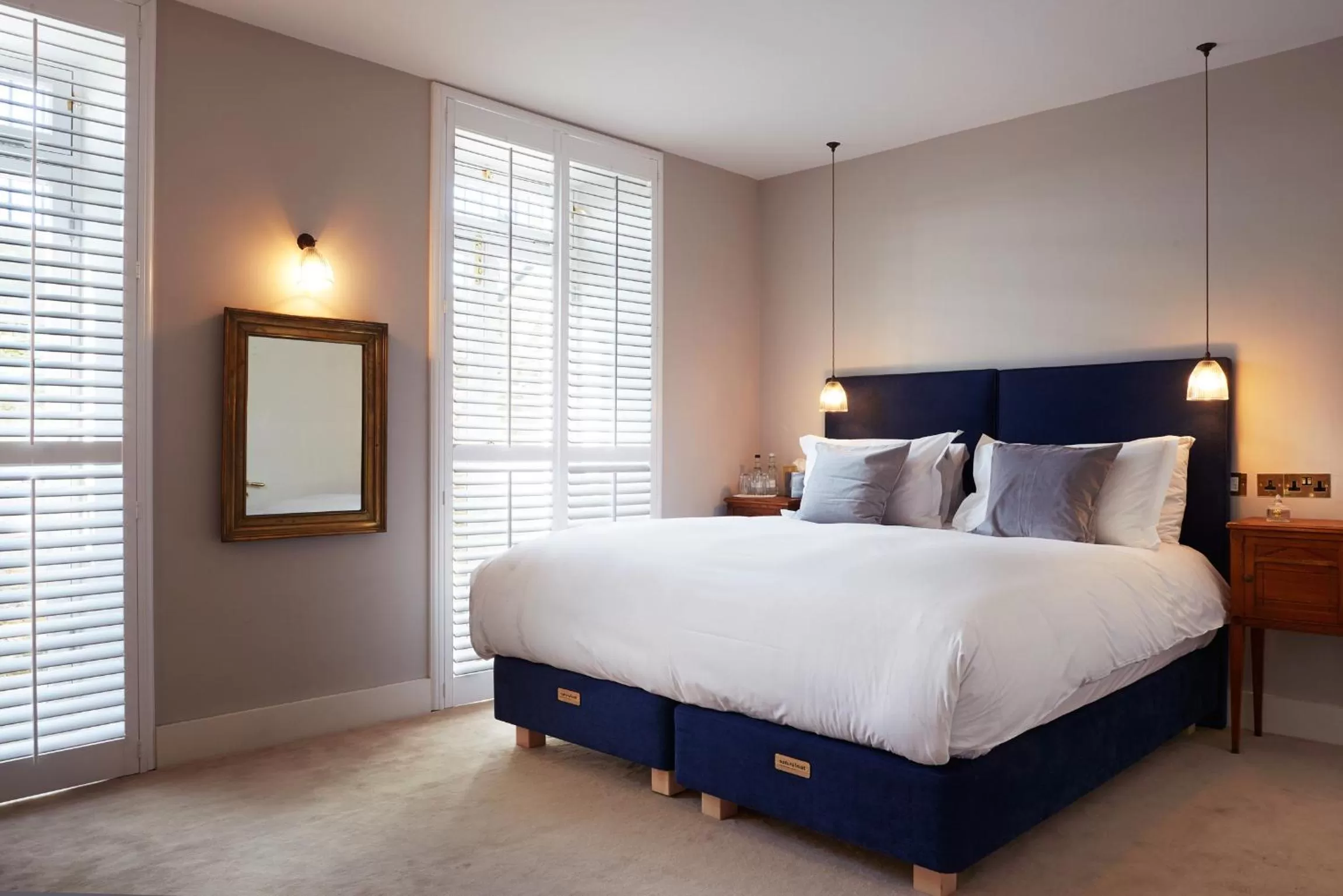 Restaurant/places to eat, Bed in Albion House at Ramsgate