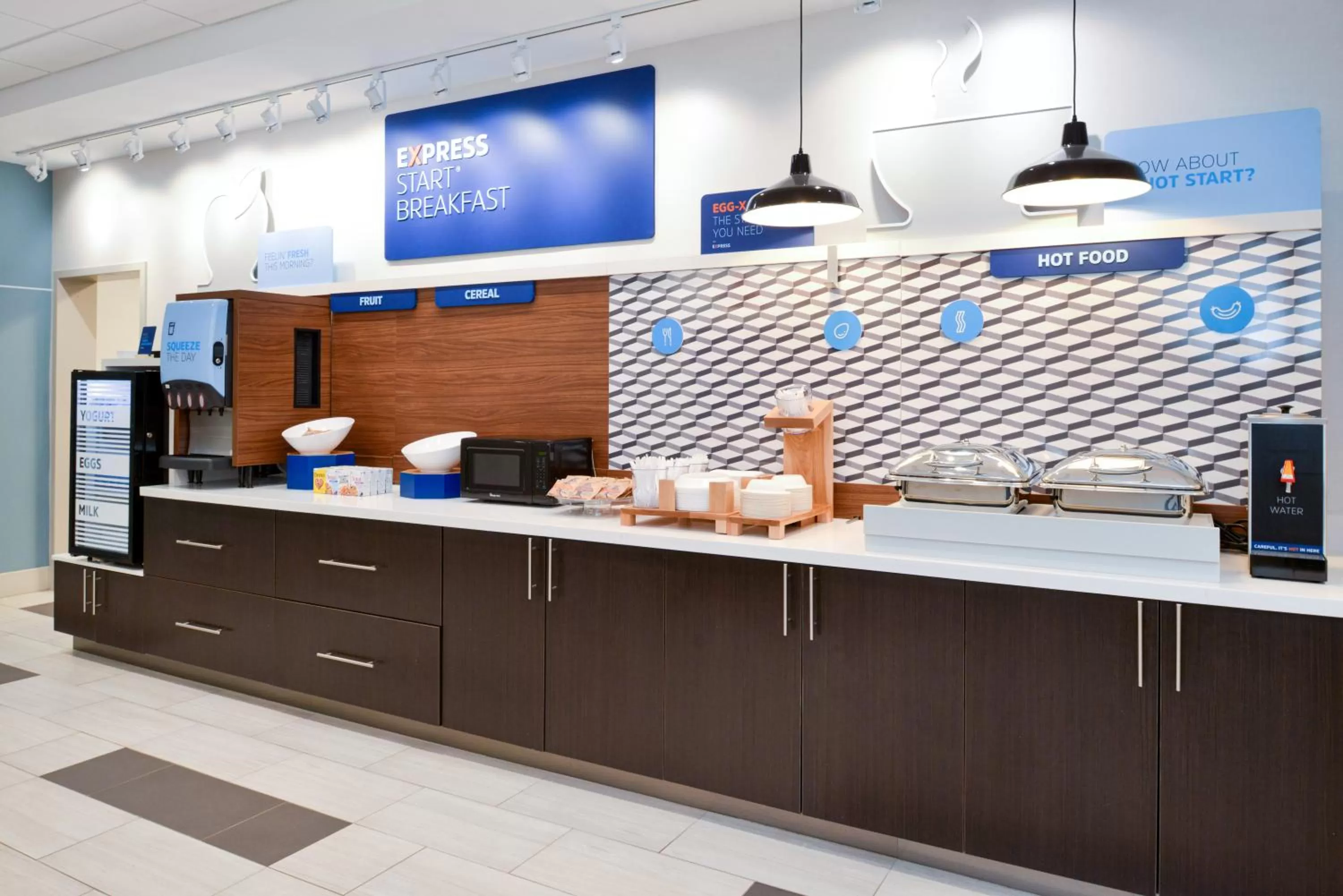 Breakfast in Holiday Inn Express & Suites - Elko by IHG