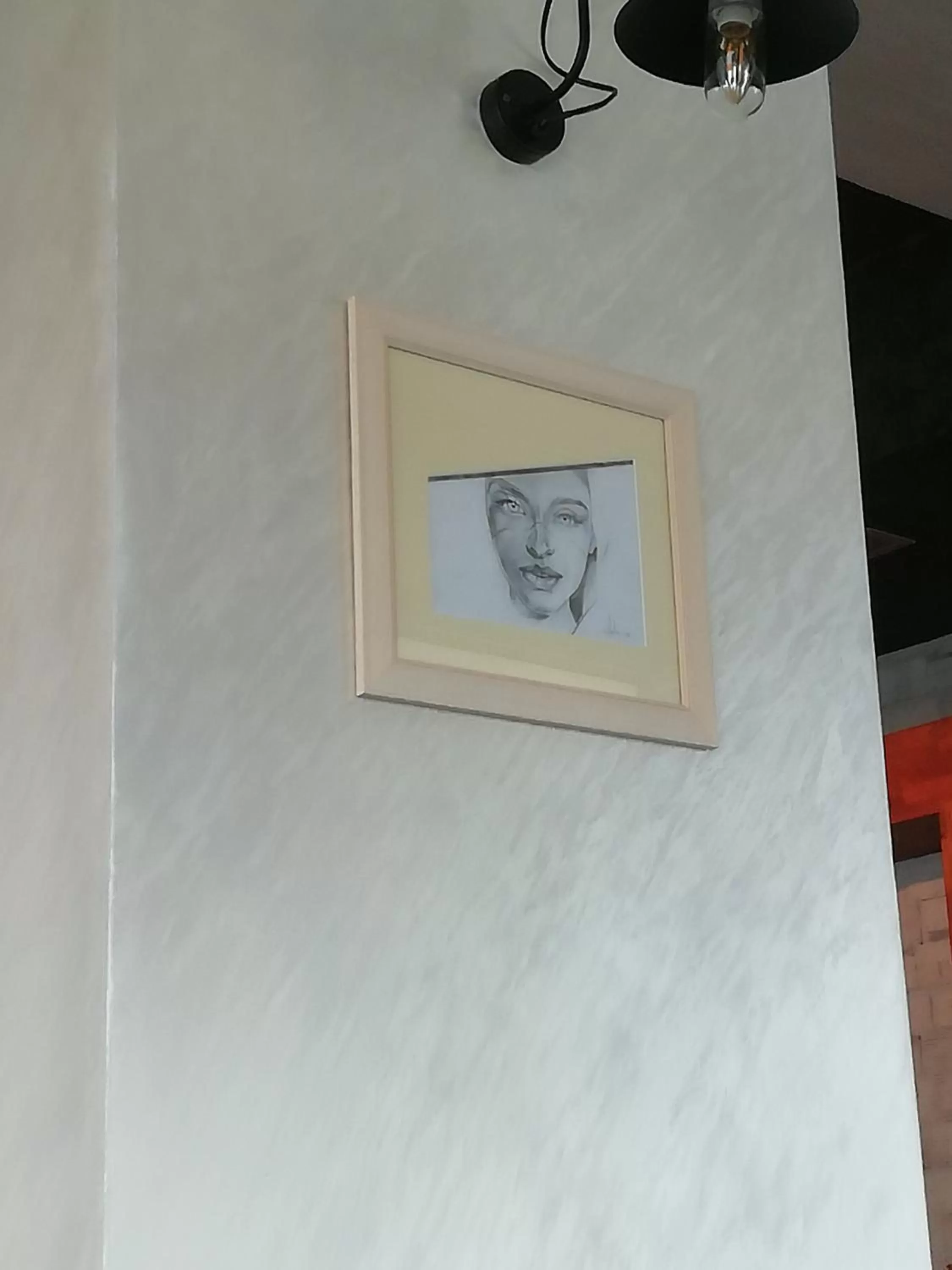 Restaurant/places to eat in Hotel The First