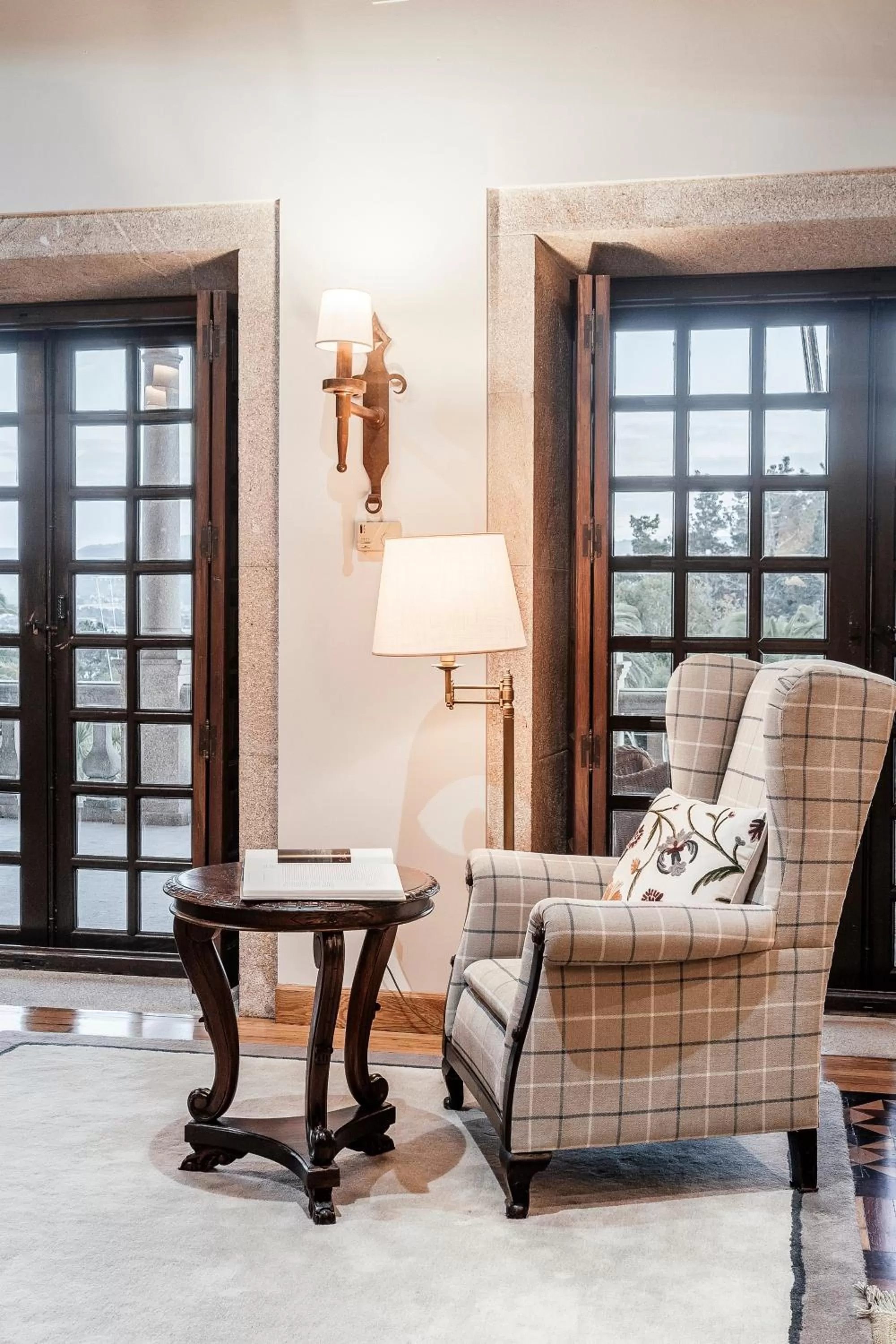 Lobby or reception in Parador de Baiona