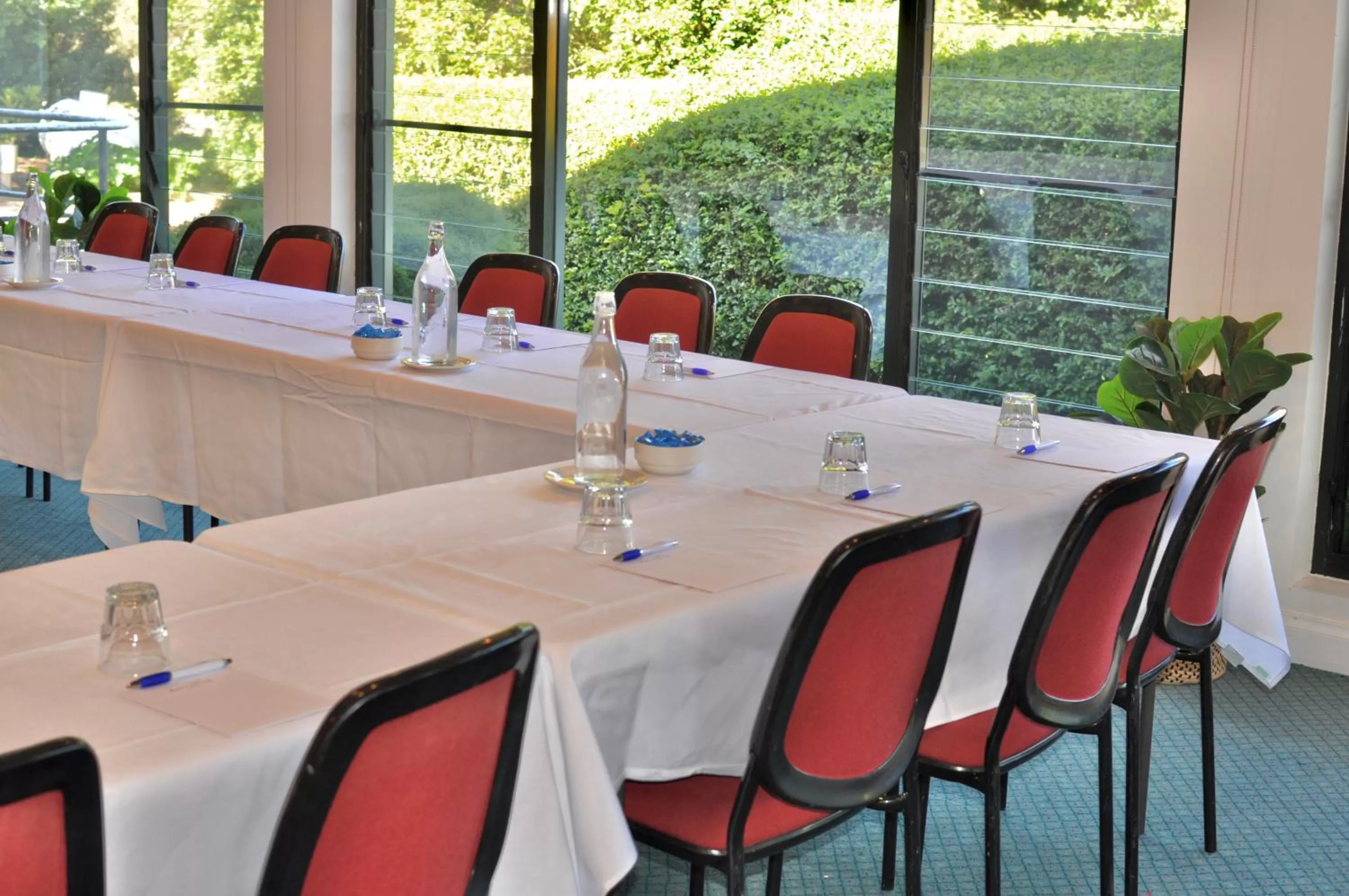 Meeting/conference room in Stay At Raffertys Resort