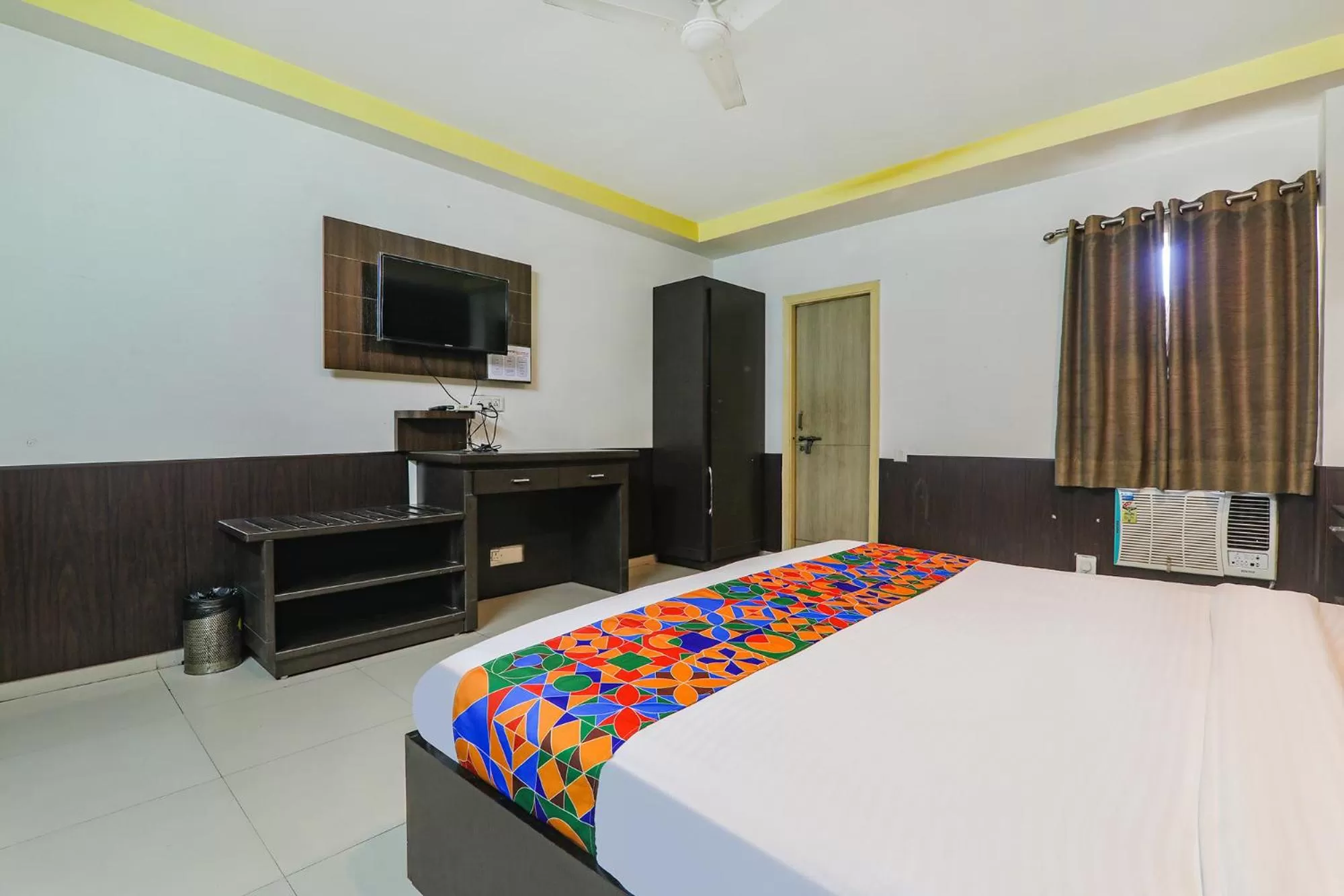 Bed in FabHotel PS International