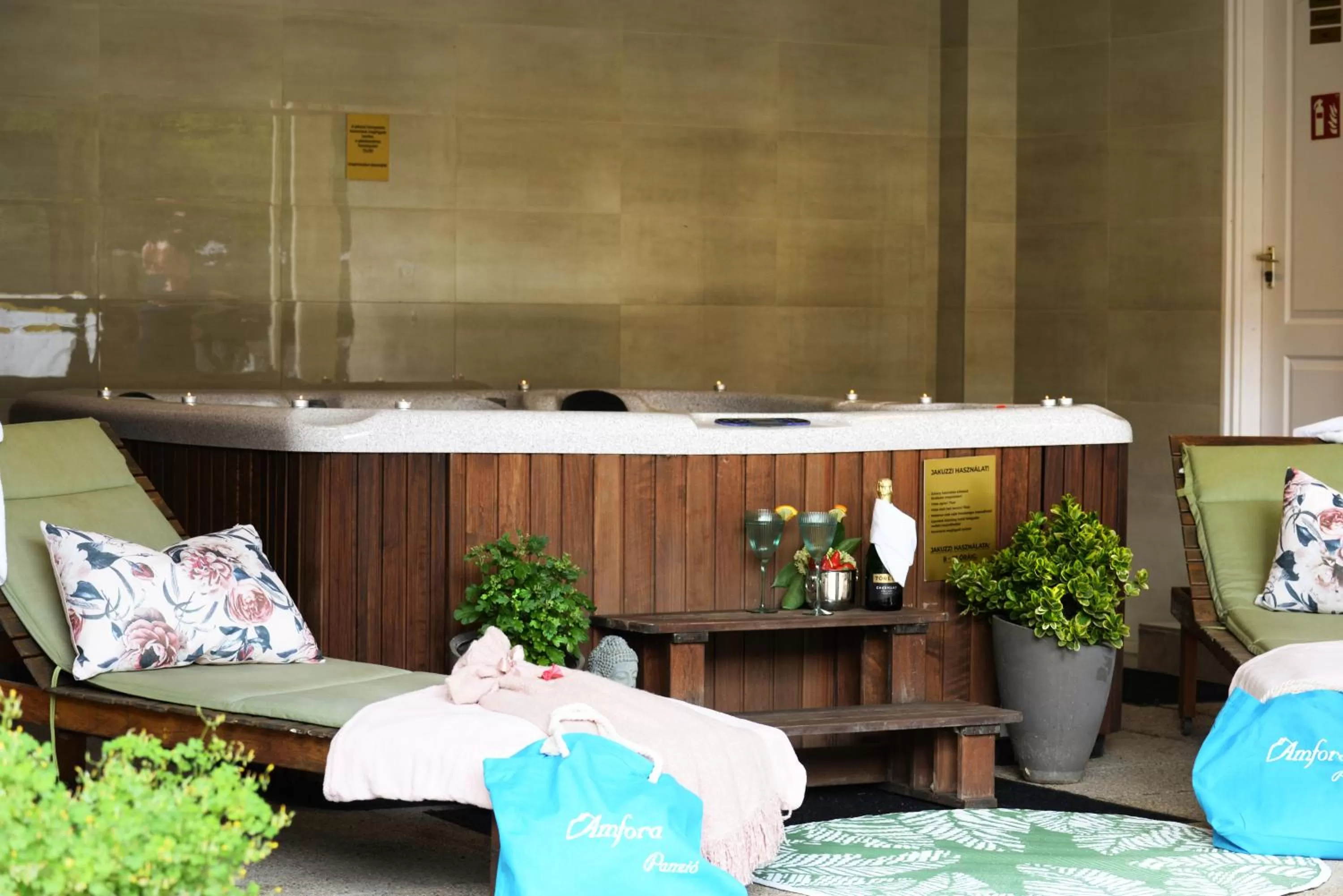 Hot Tub in Amfora Panzió