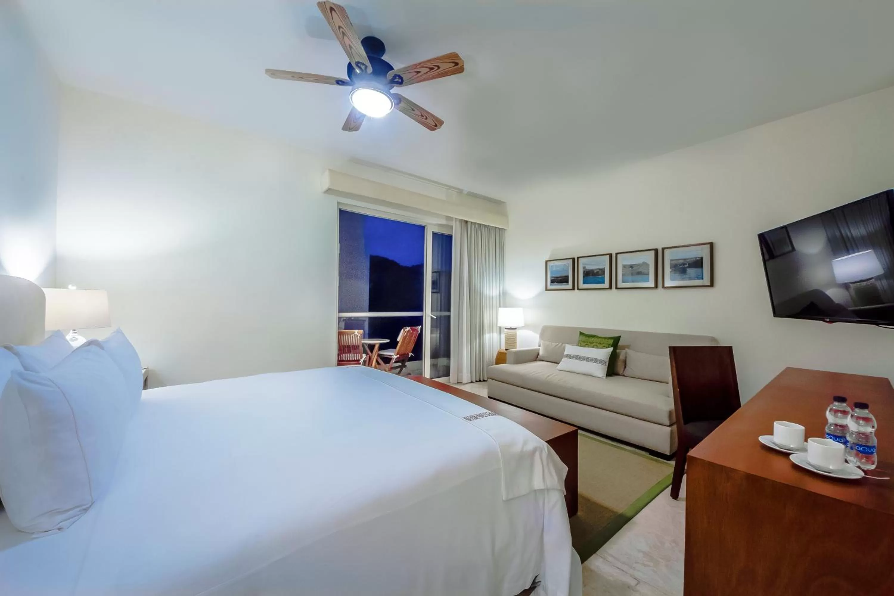Bed in Grand Matlali Suites & Villas Riviera Nayarit