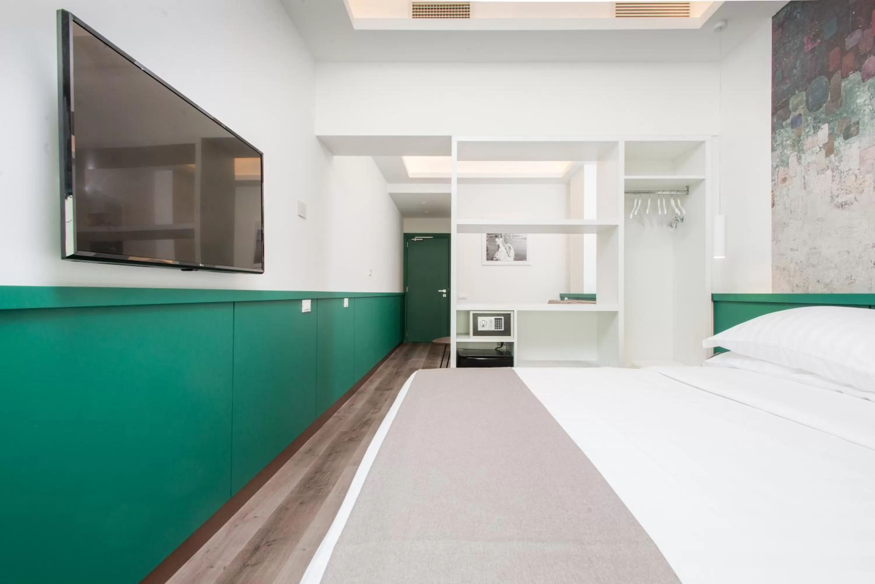 Bedroom, Bed in Smart Hotel Napoli