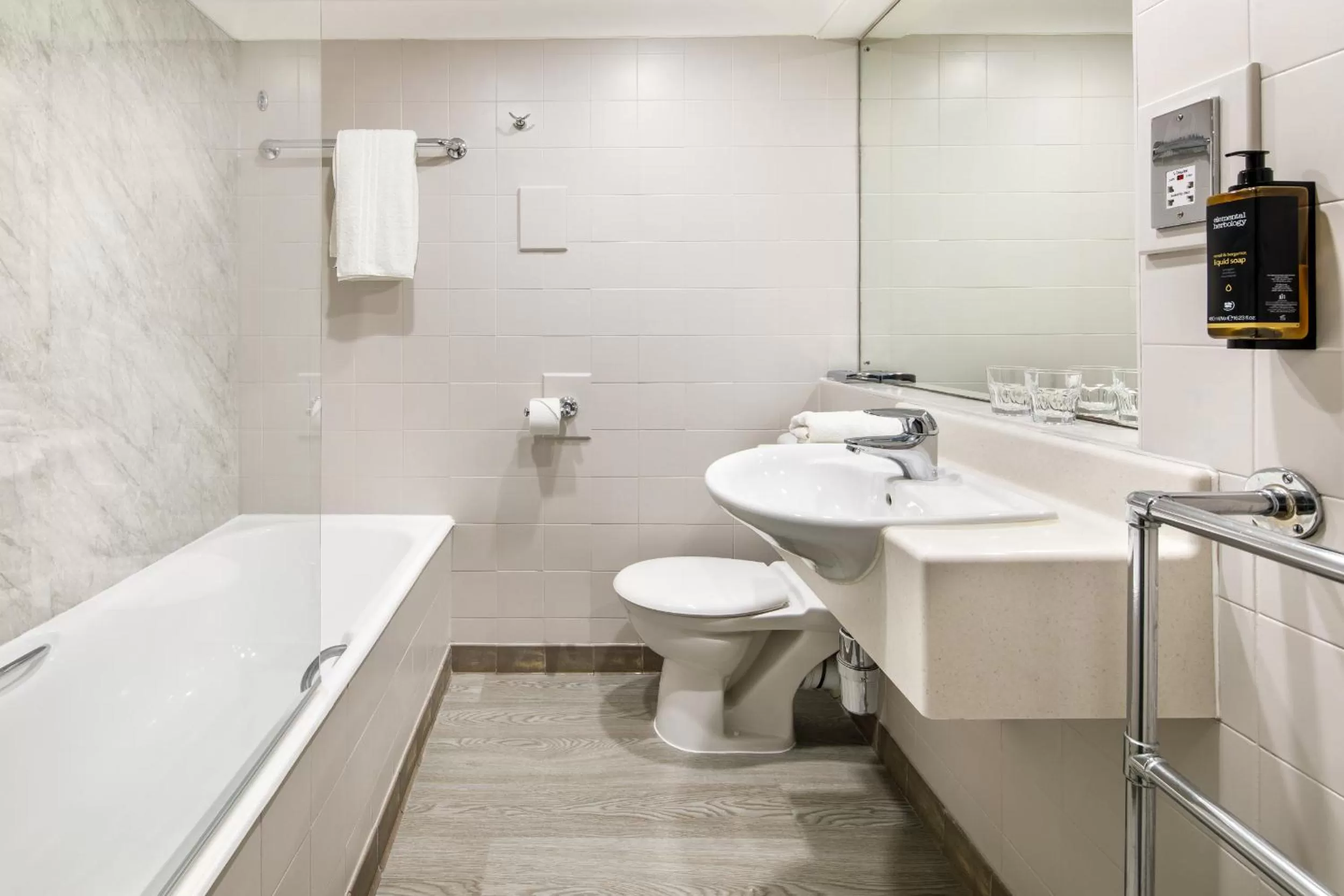 Toilet in Mercure Manchester Piccadilly Hotel