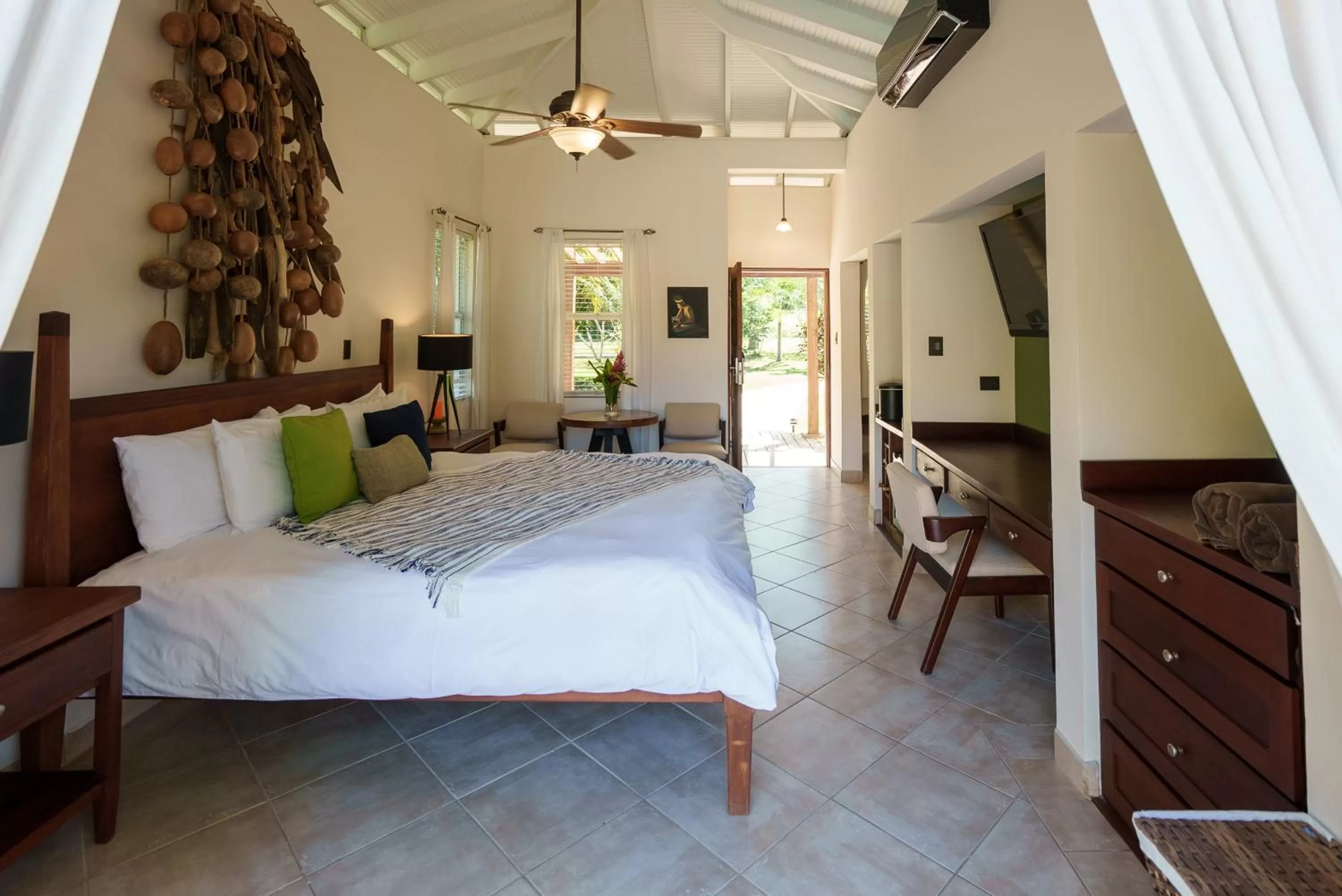 Photo of the whole room, Bed in Ka'ana Resort & Spa