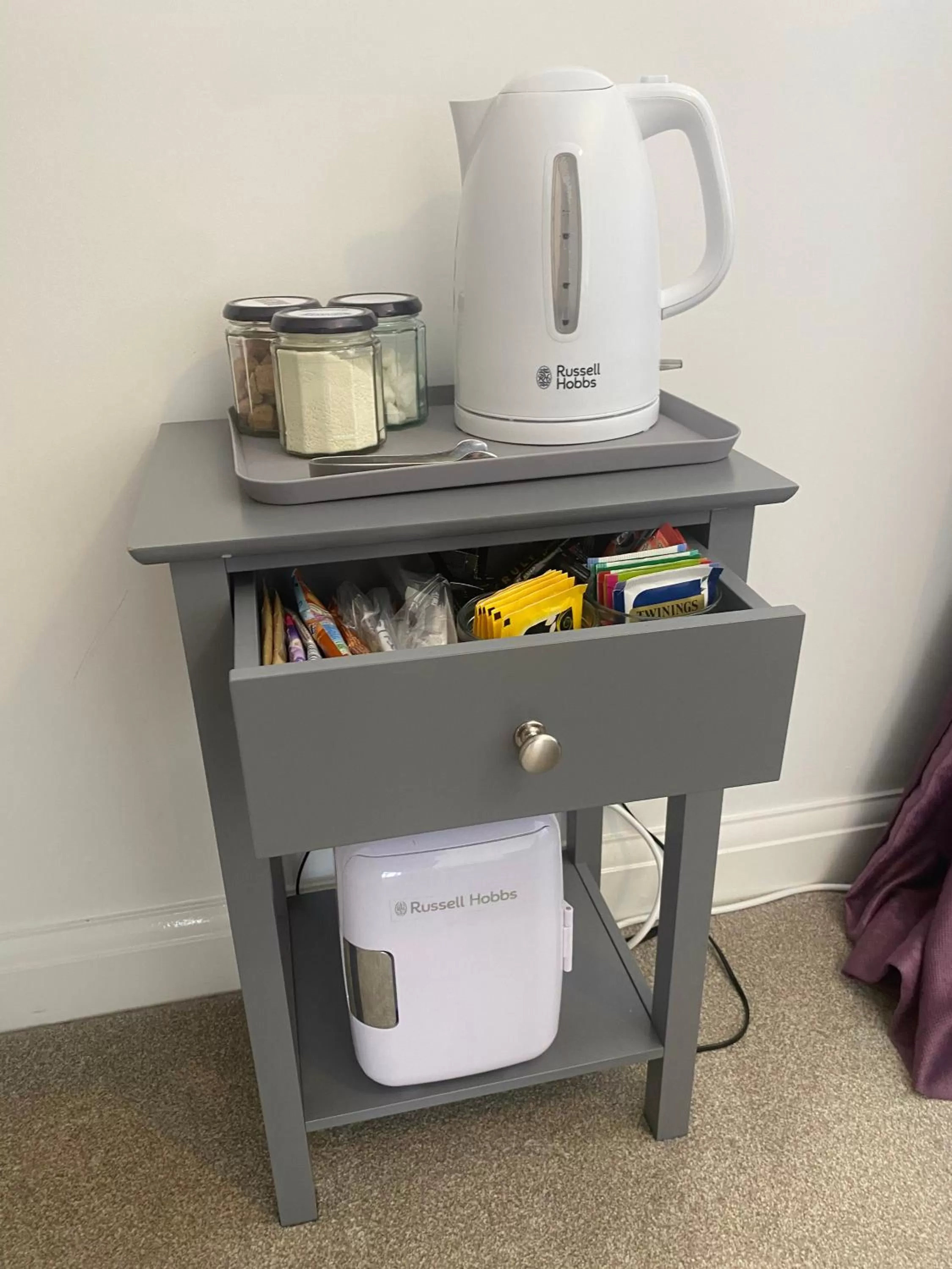 Coffee/tea facilities in Bodmin Rest 4 U