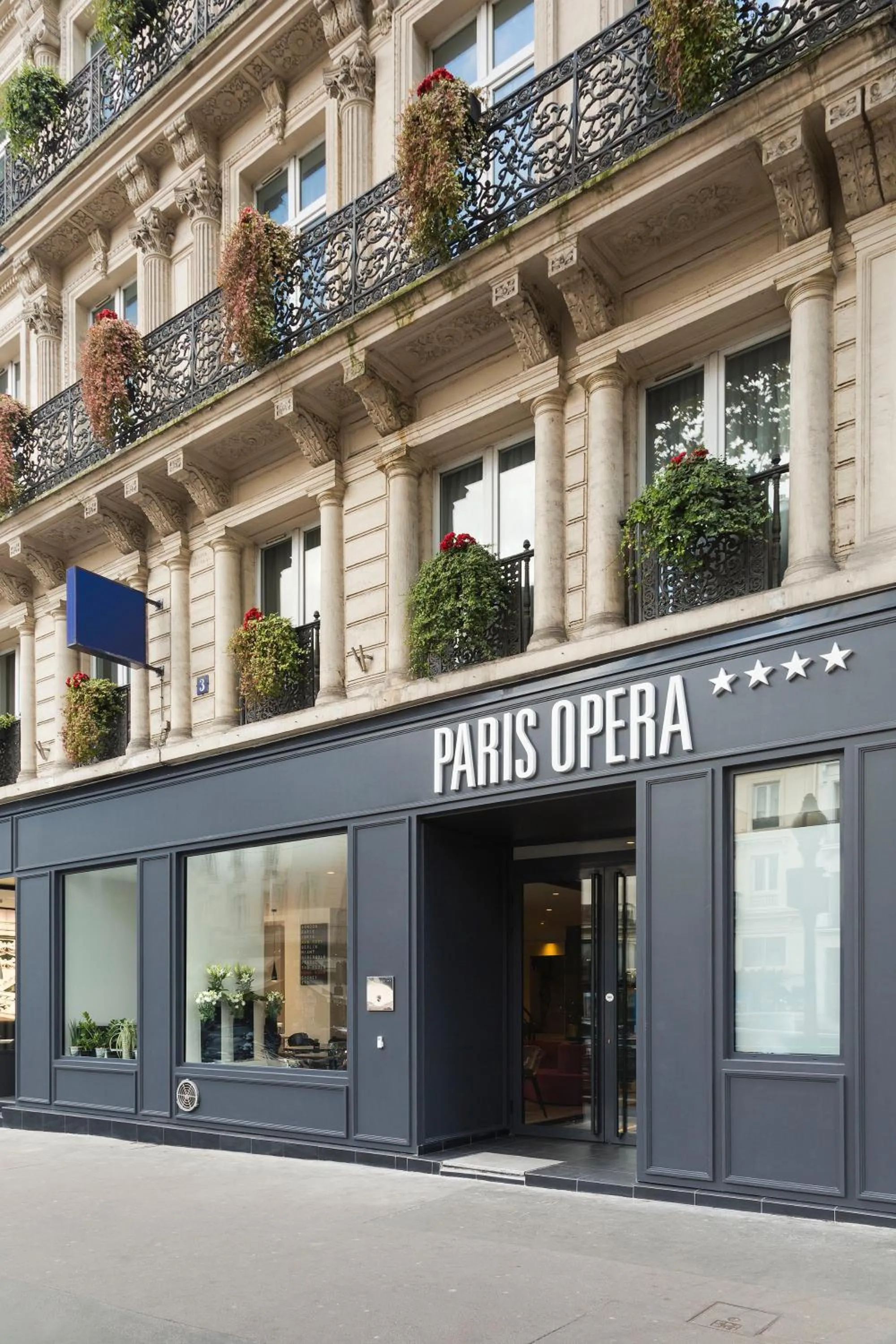Facade/entrance in Hotel Paris Opera Affiliated by Meliá