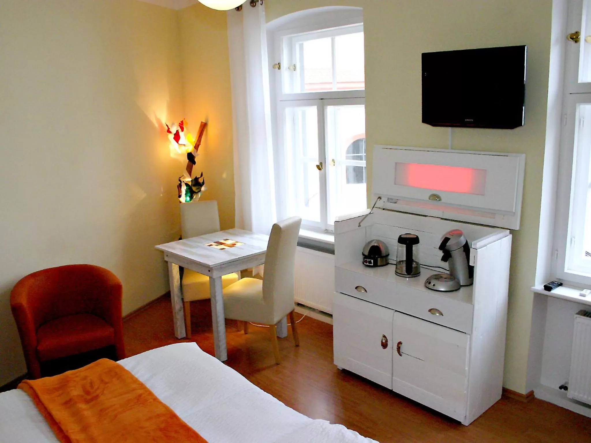 Seating area, Bed in Boutique Hotel Little Venezia