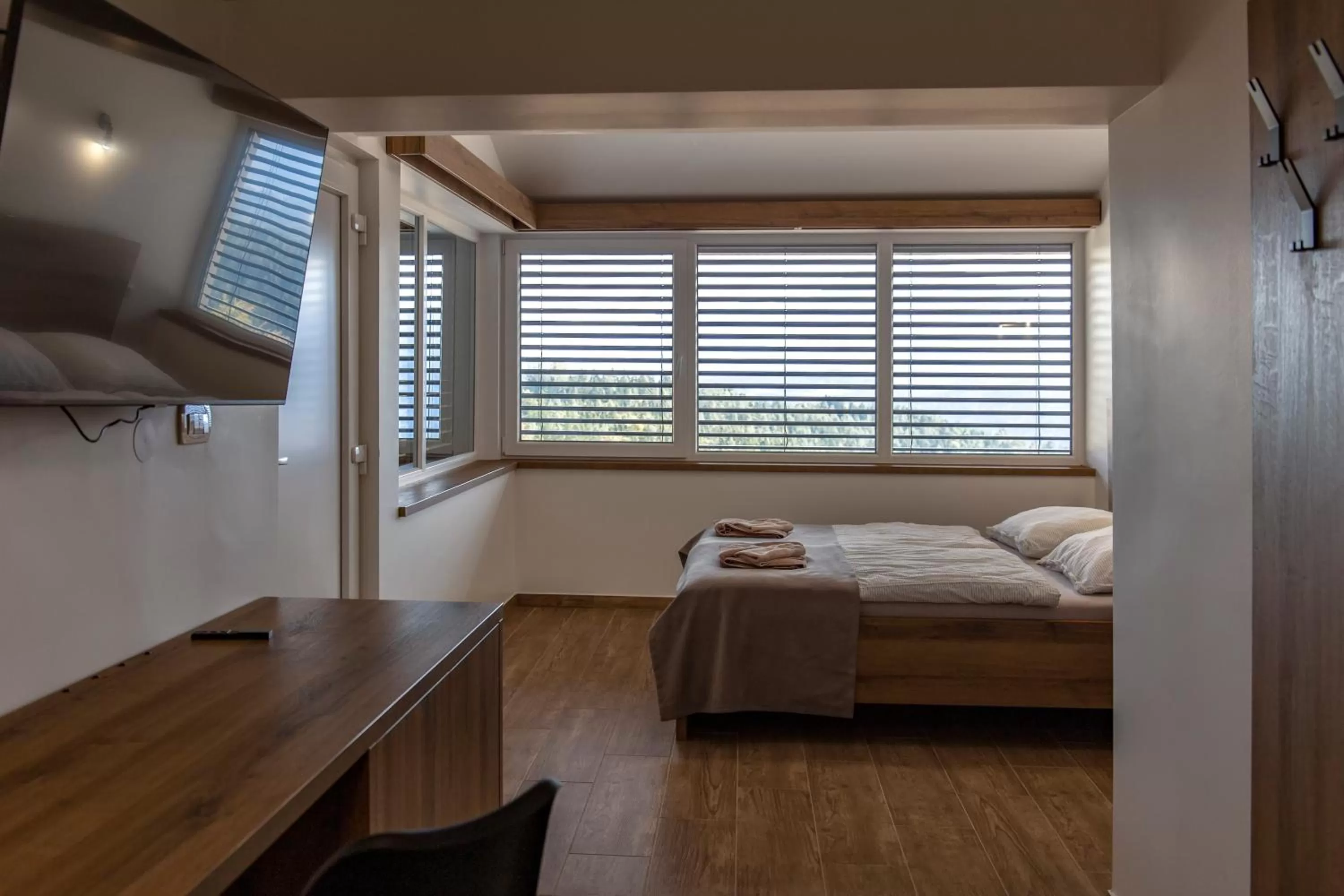 Property building, Bed in Vila Marin Miler