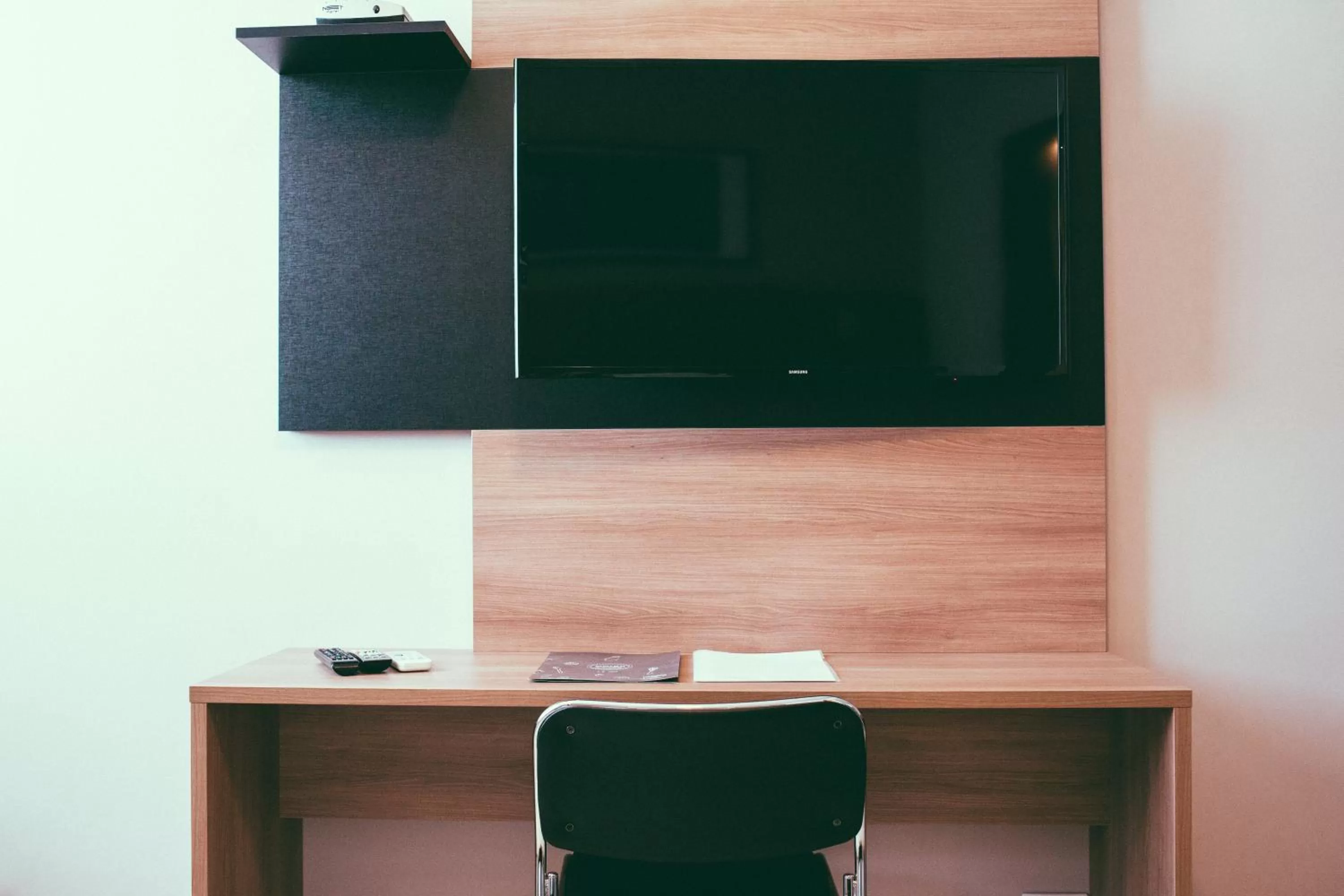 TV and multimedia in Occitano Apart Hotel