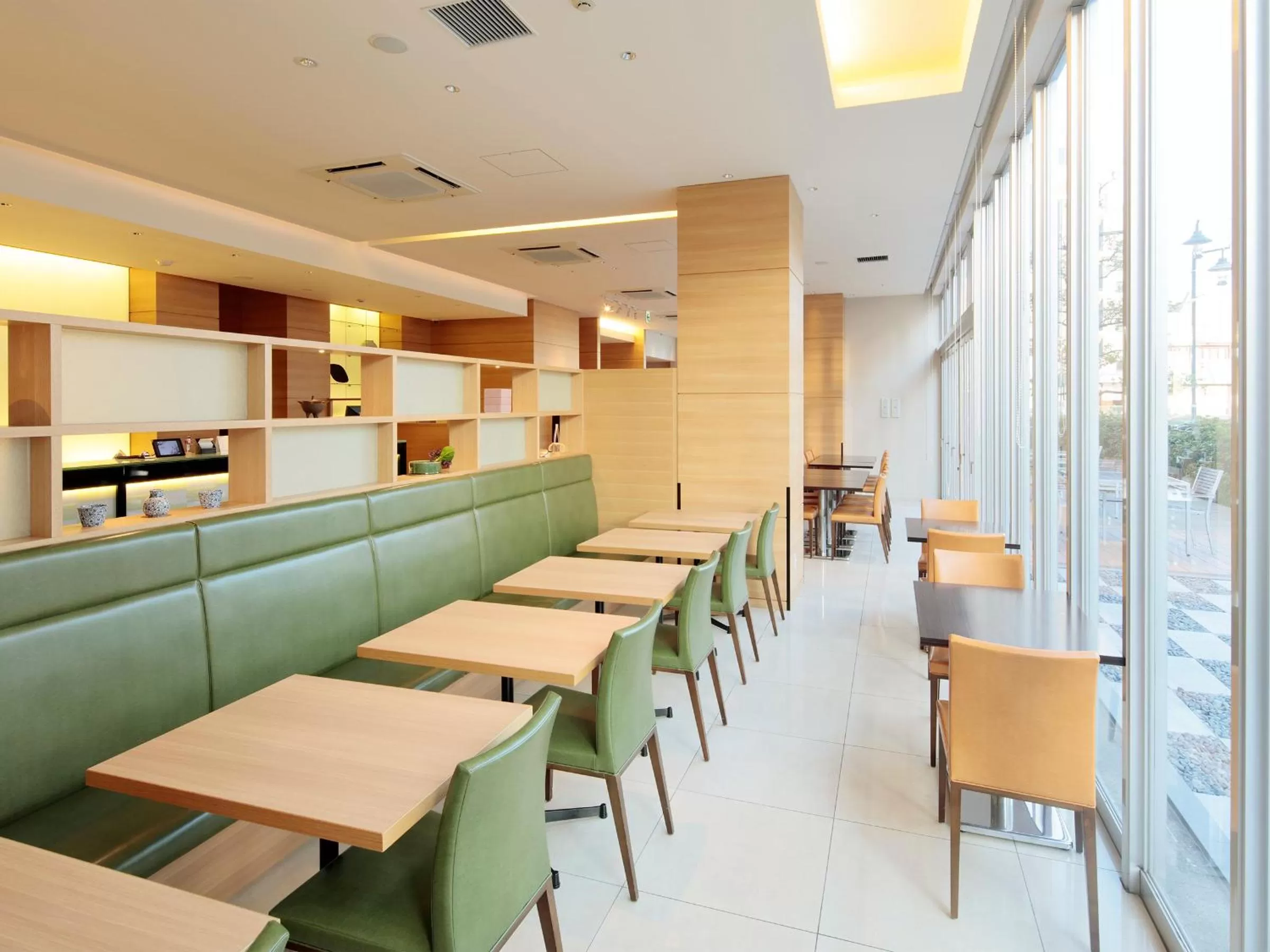 Lounge or bar in Candeo Hotels Handa