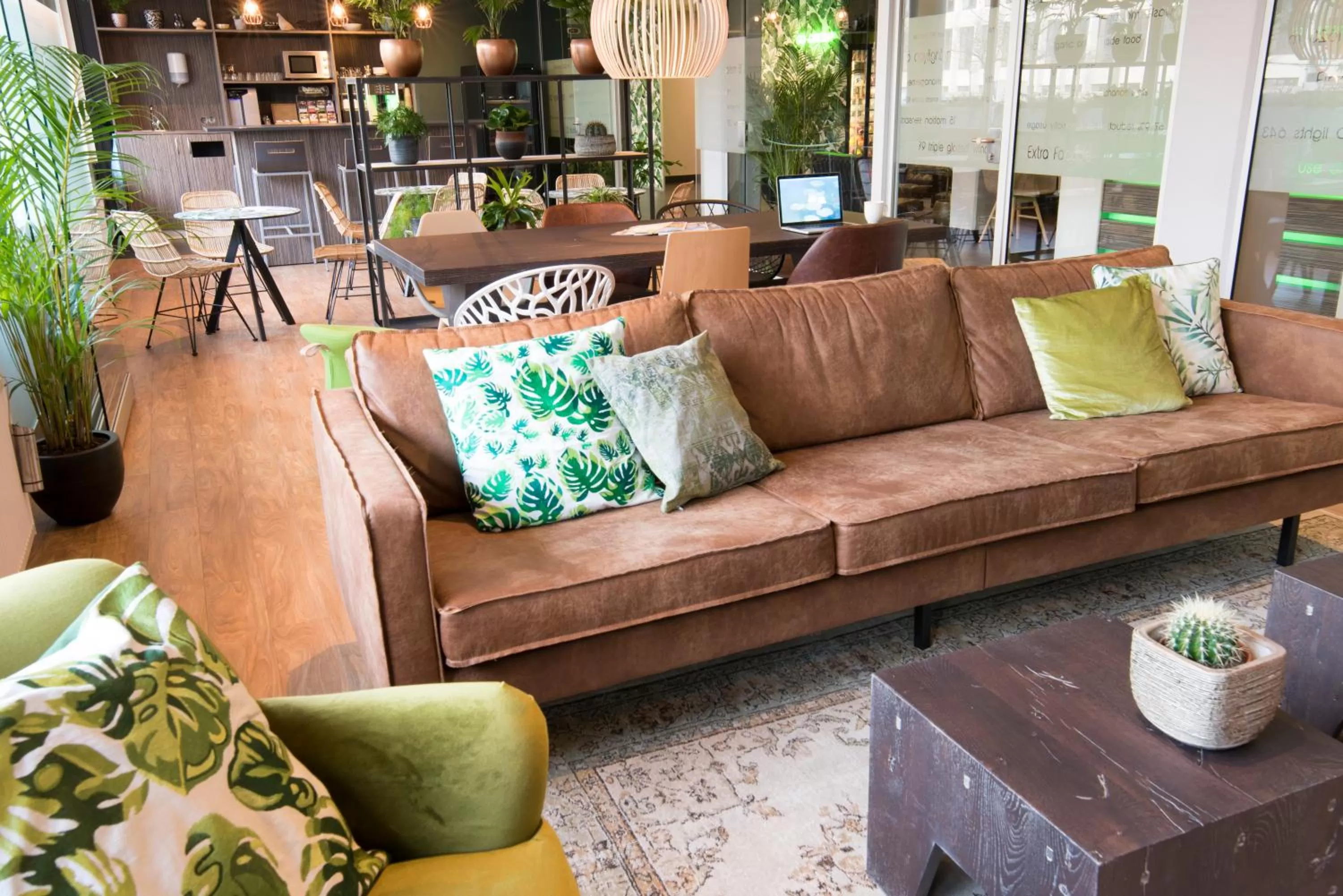 Lounge or bar in Court Garden Hotel