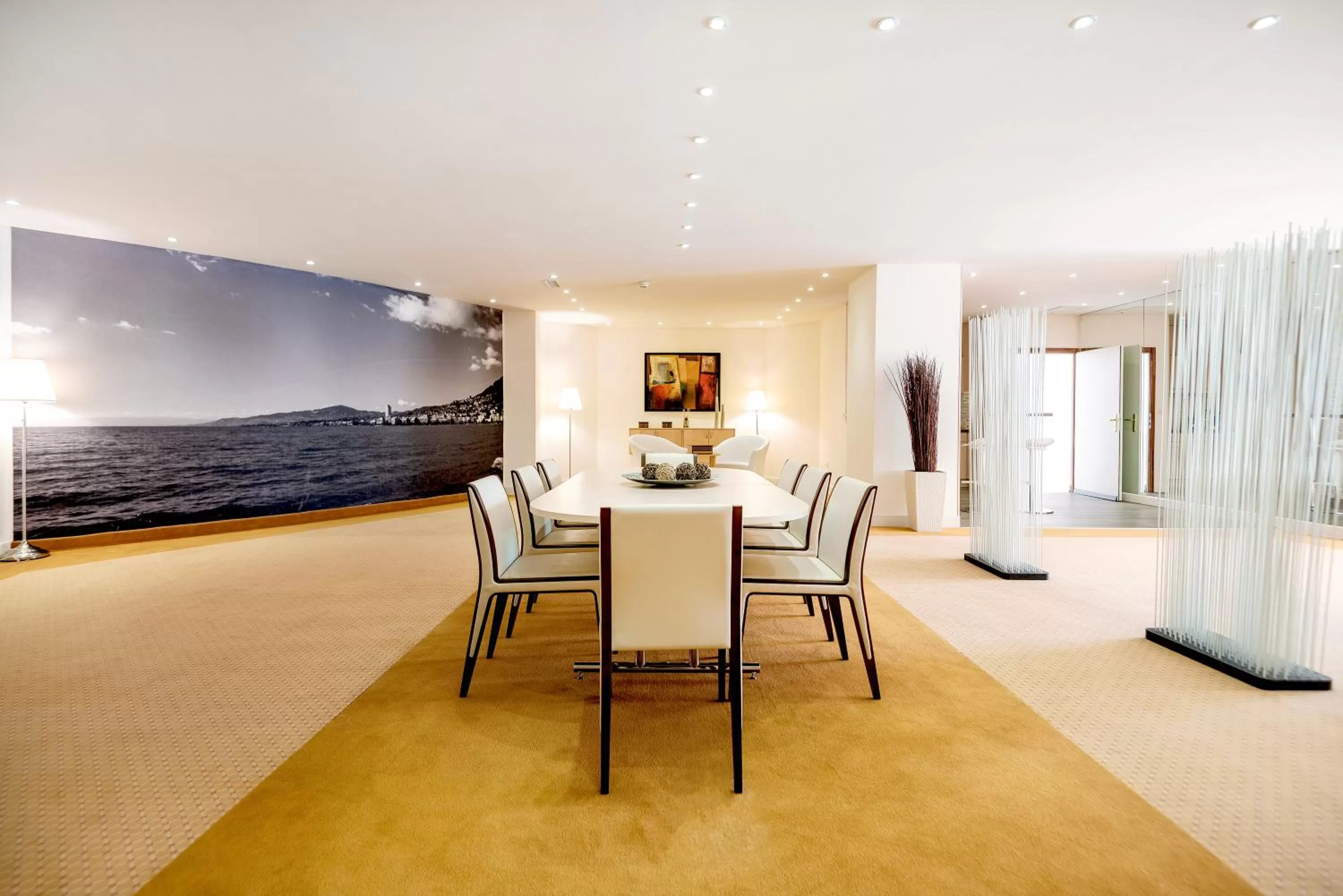 Dining area in Royal Plaza Montreux