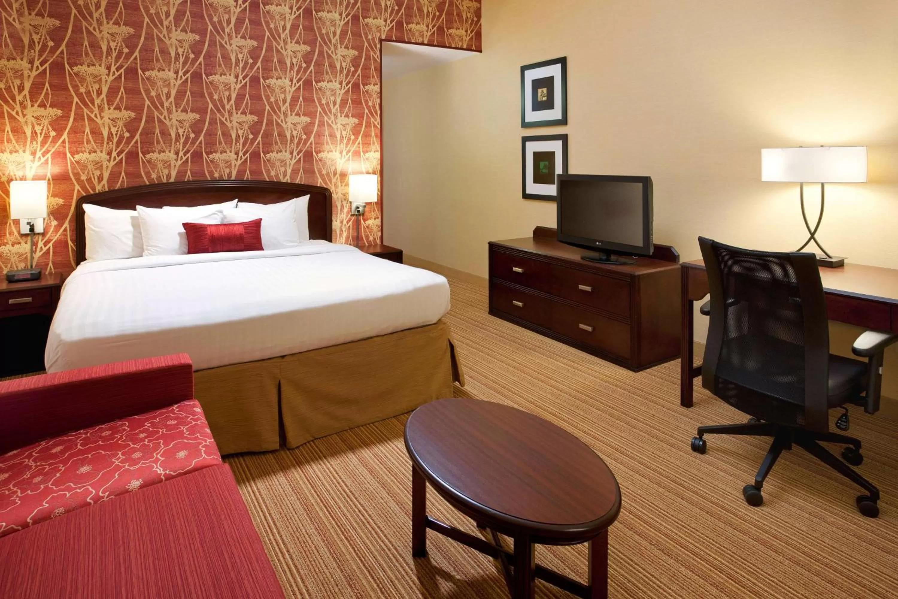 Hearing Accessible Guestroom King in Sonesta Select Las Vegas Summerlin