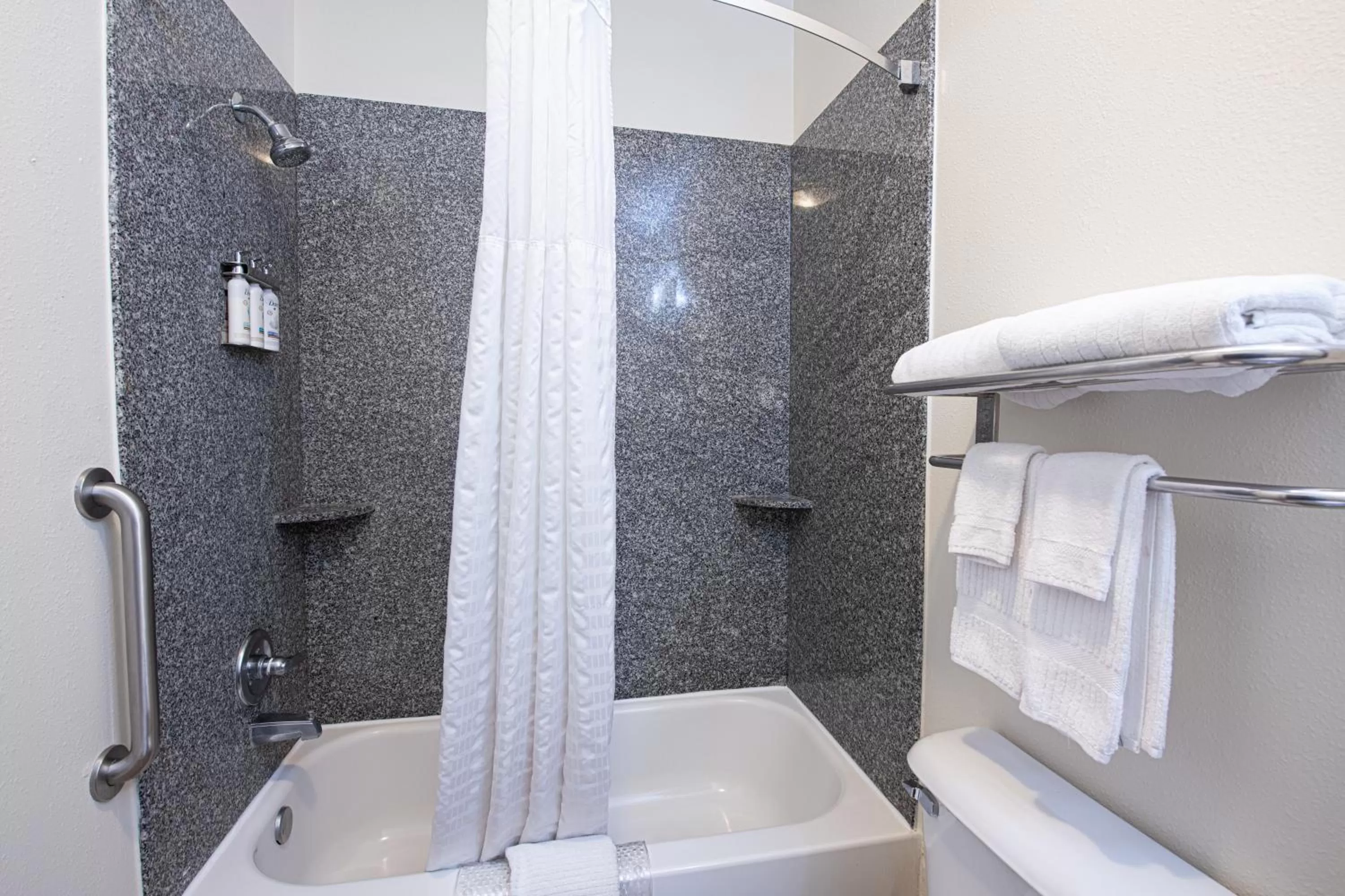 Bathroom in Candlewood Suites New Iberia by IHG