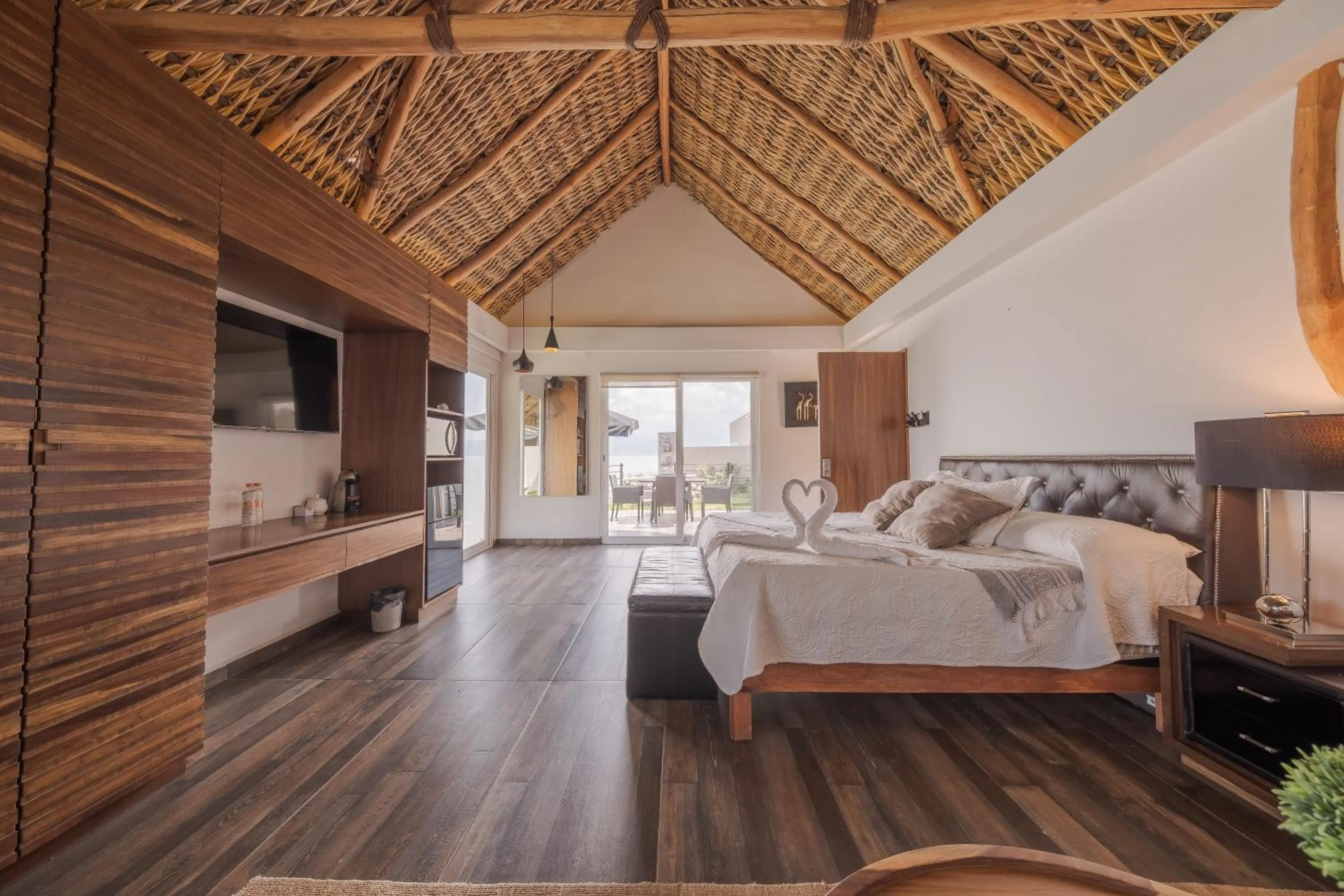 Bed in Nimue Marina Residence