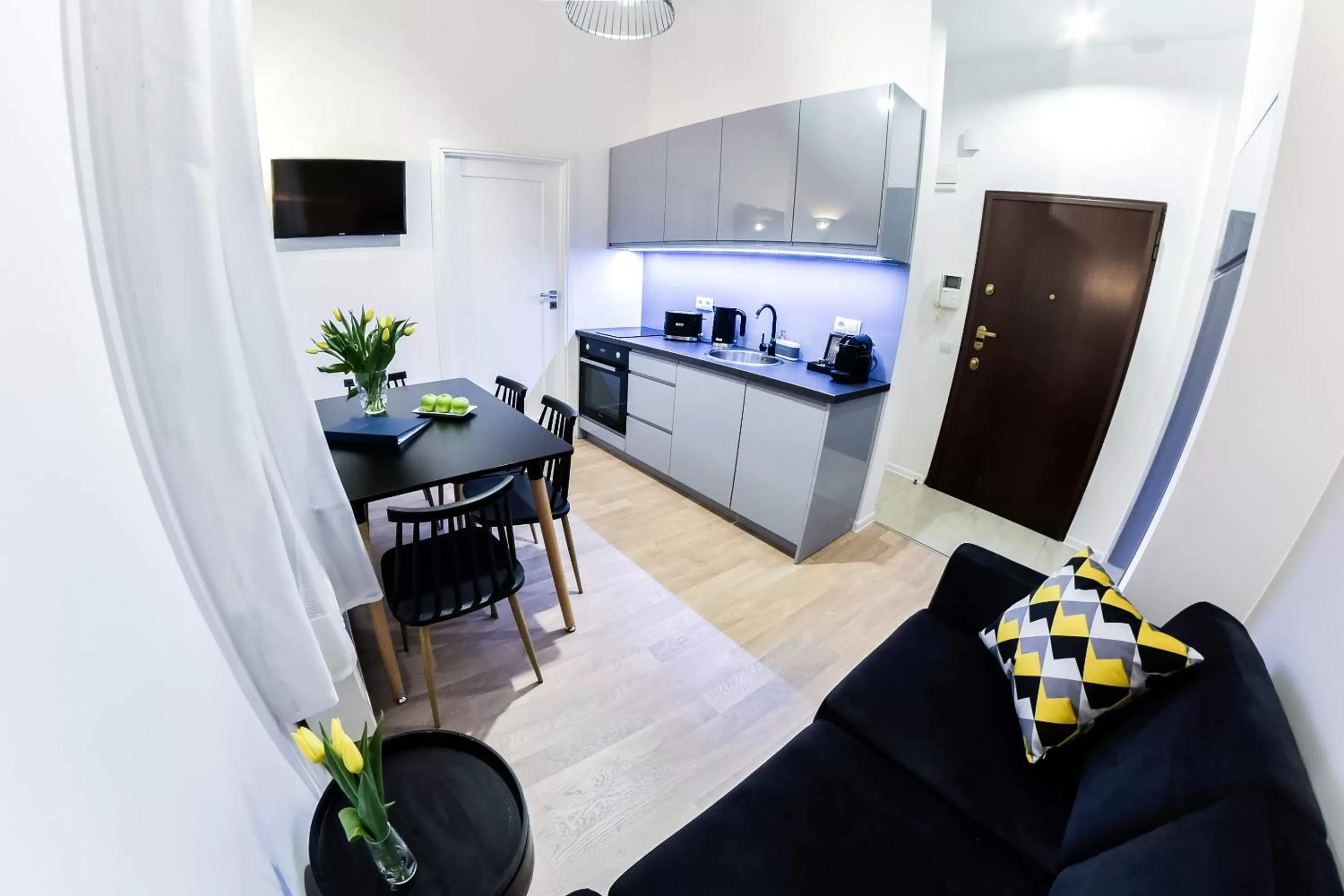 TV and multimedia, Kitchen/Kitchenette in NOOK NOOK Apartments Katarzyny 2
