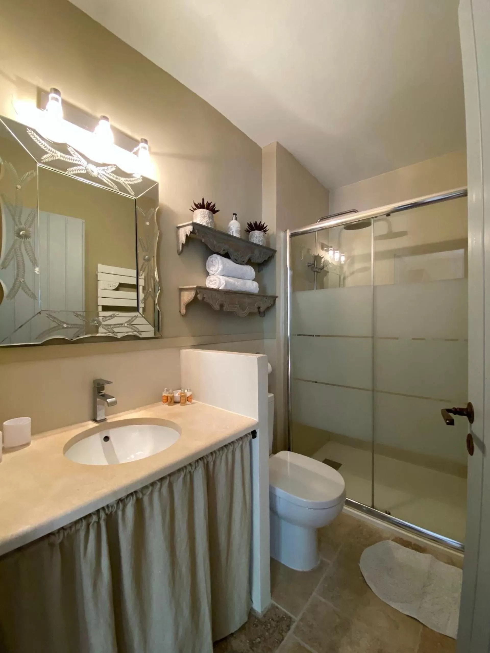 Bathroom in Le Petit Chateau De Sainte Colombe