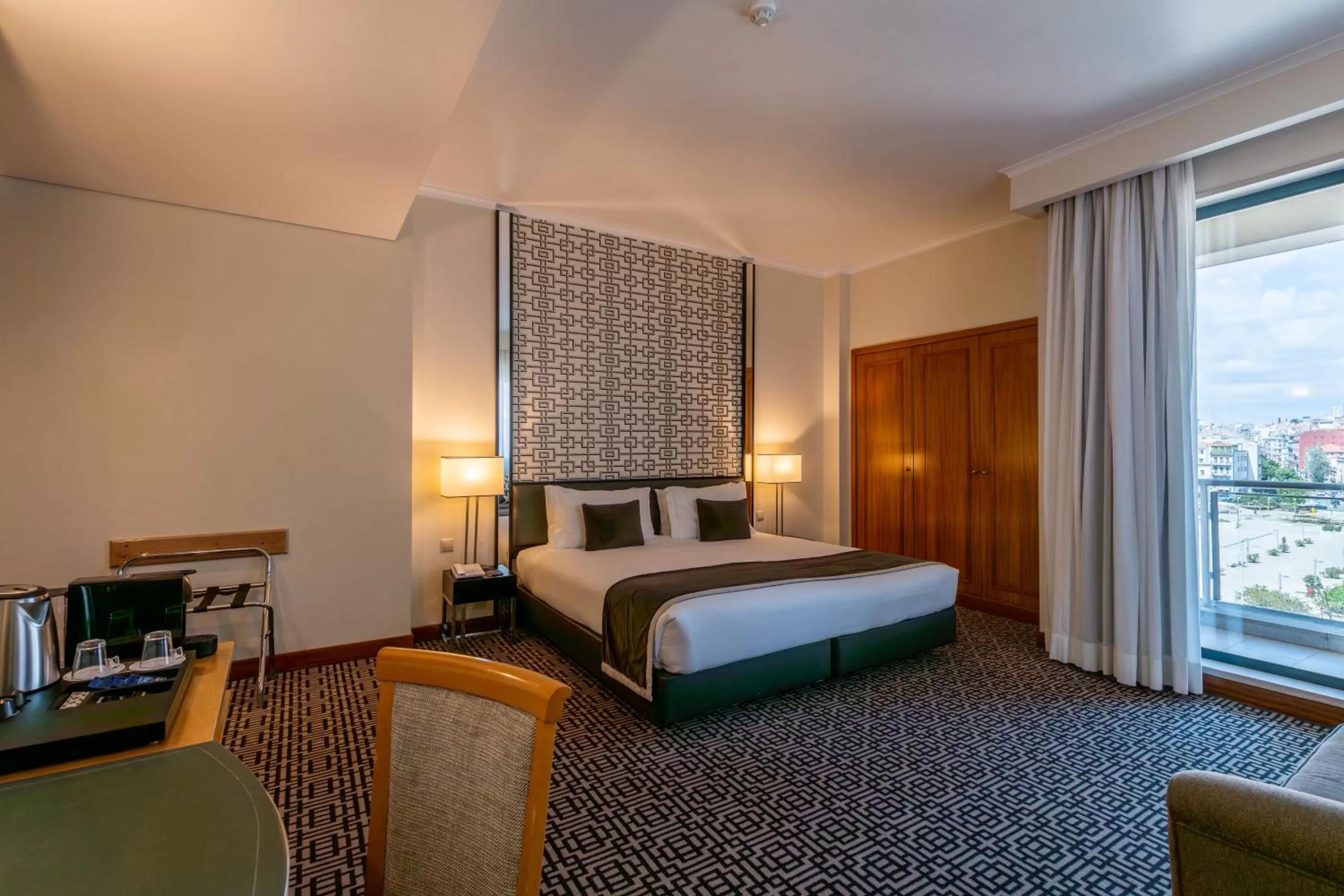 Photo of the whole room, Bed in Hotel Mundial