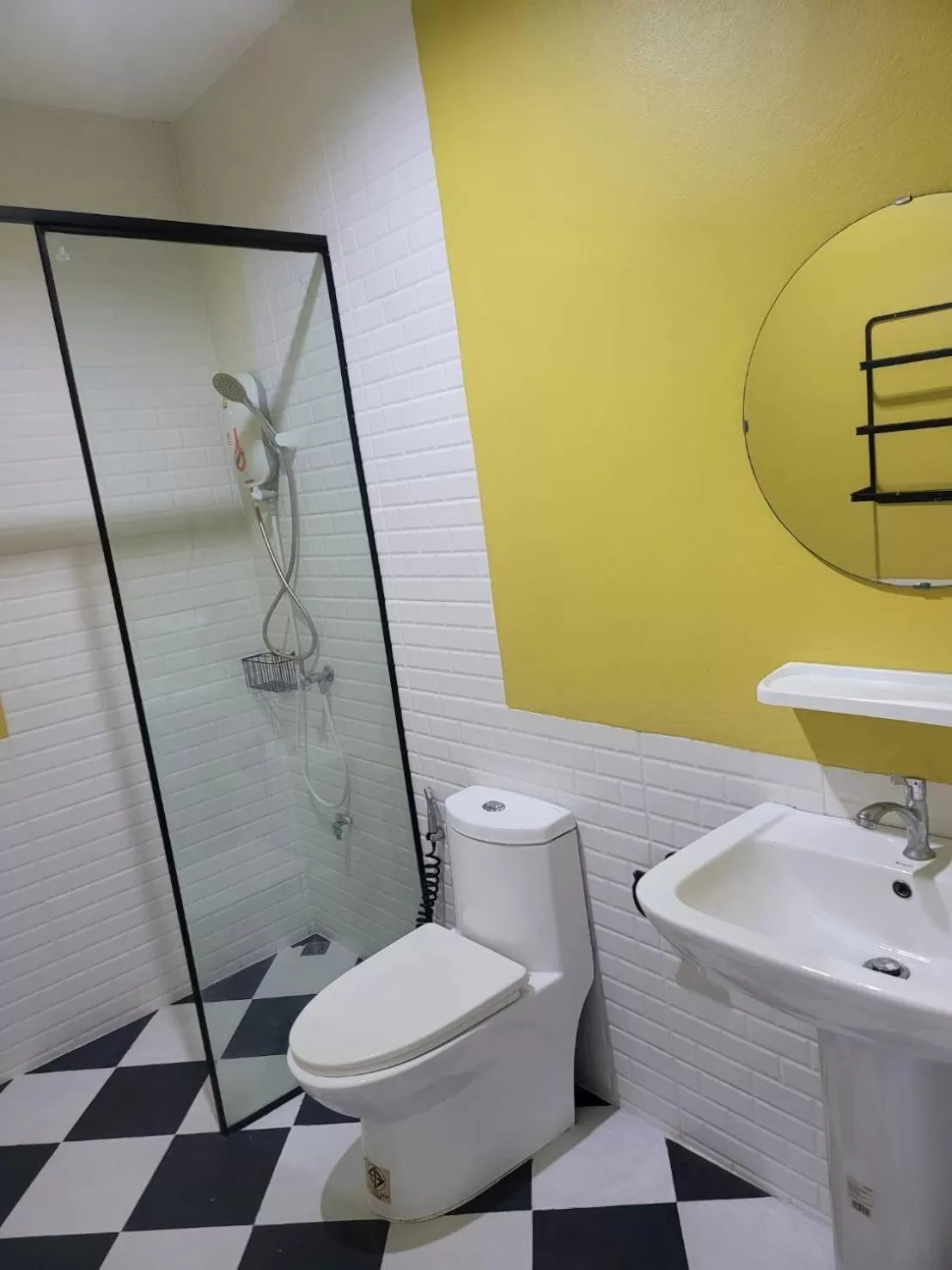 Shower, Bathroom in THAI HOTEL CHIANGMAI