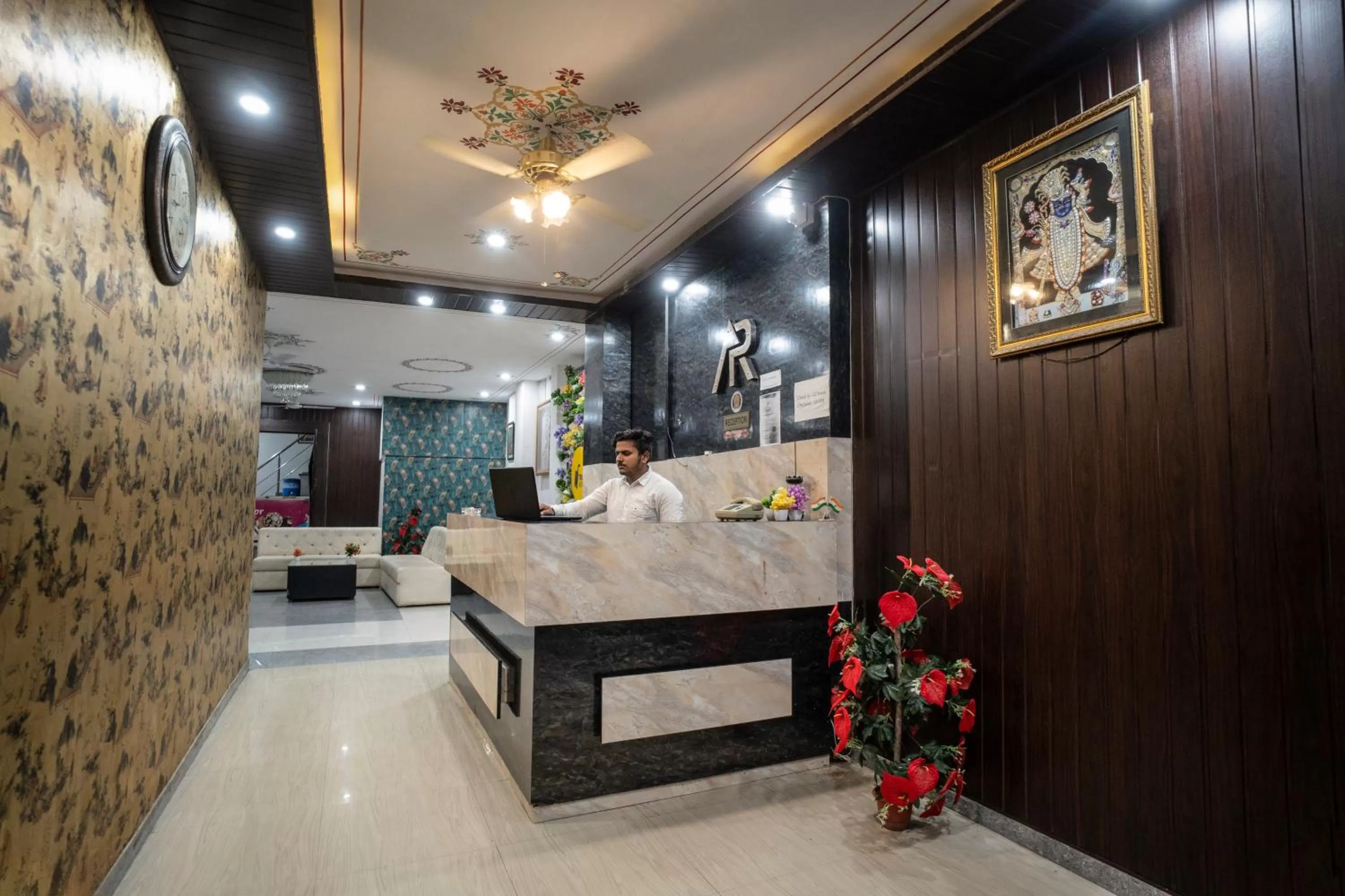 Staff, Bed in Tripli Hotels Arunoday Palace