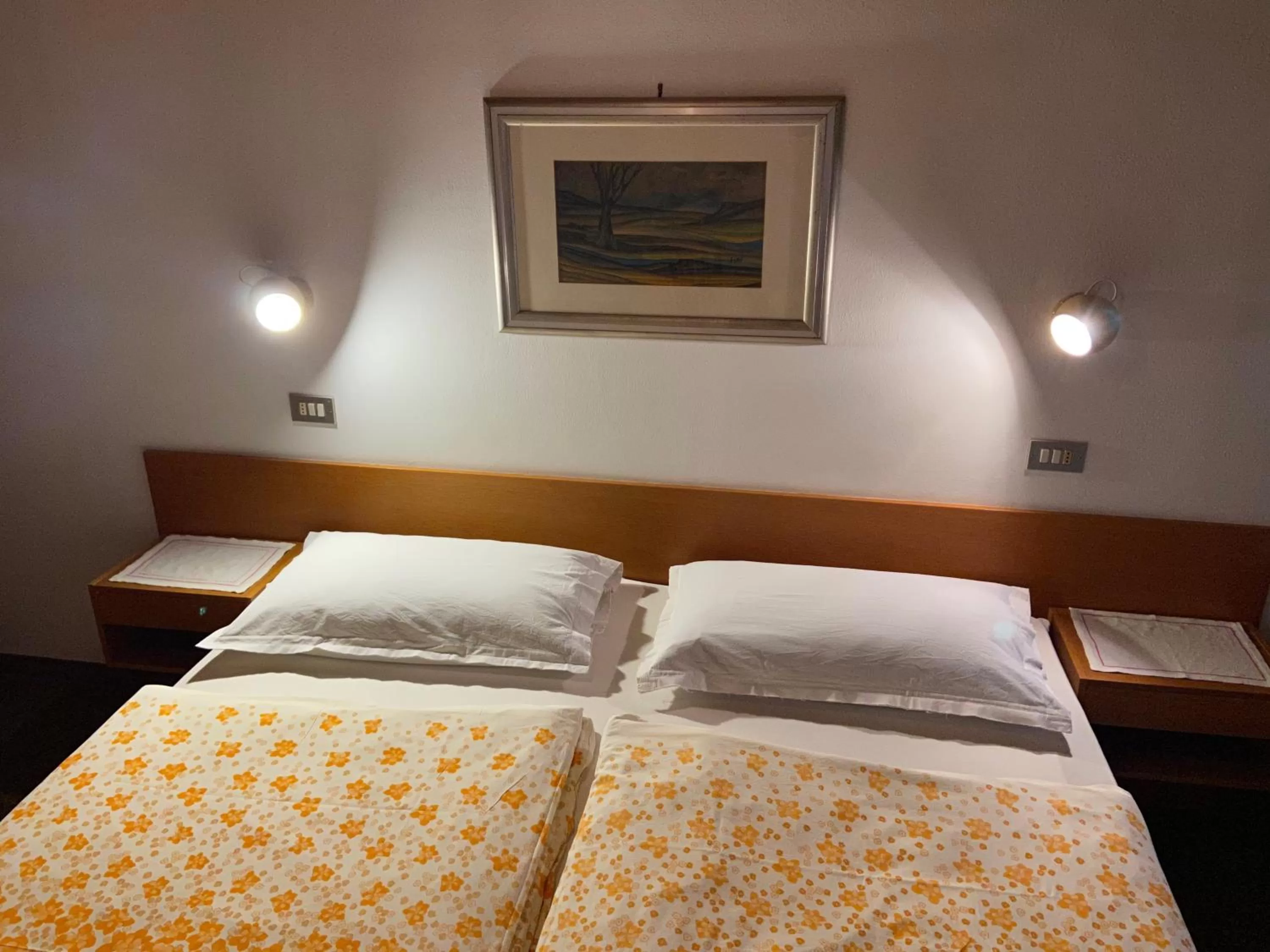 Bed in Gasthof Albergo Ressmair