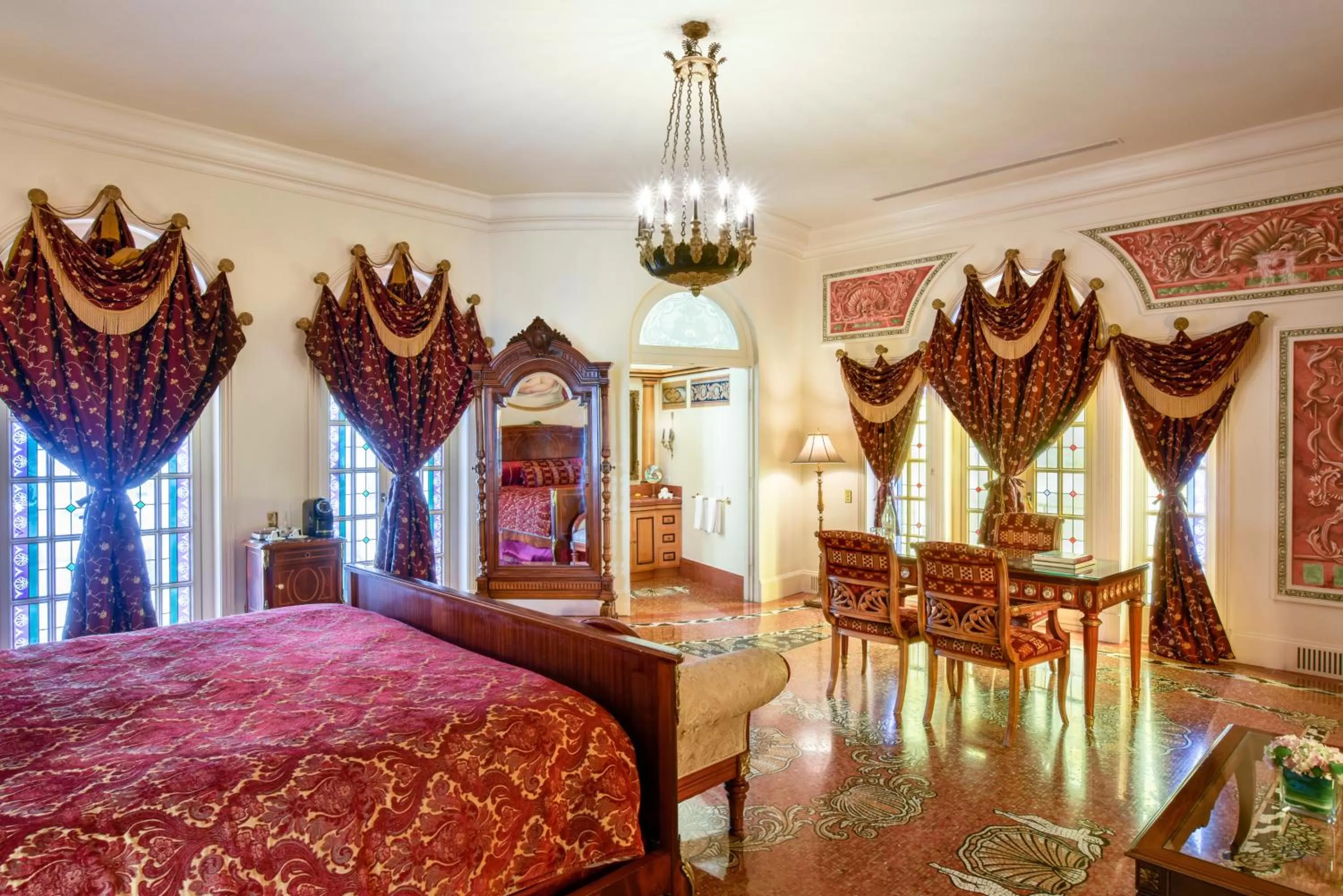 Seating area, Bed in The Villa Casa Casuarina