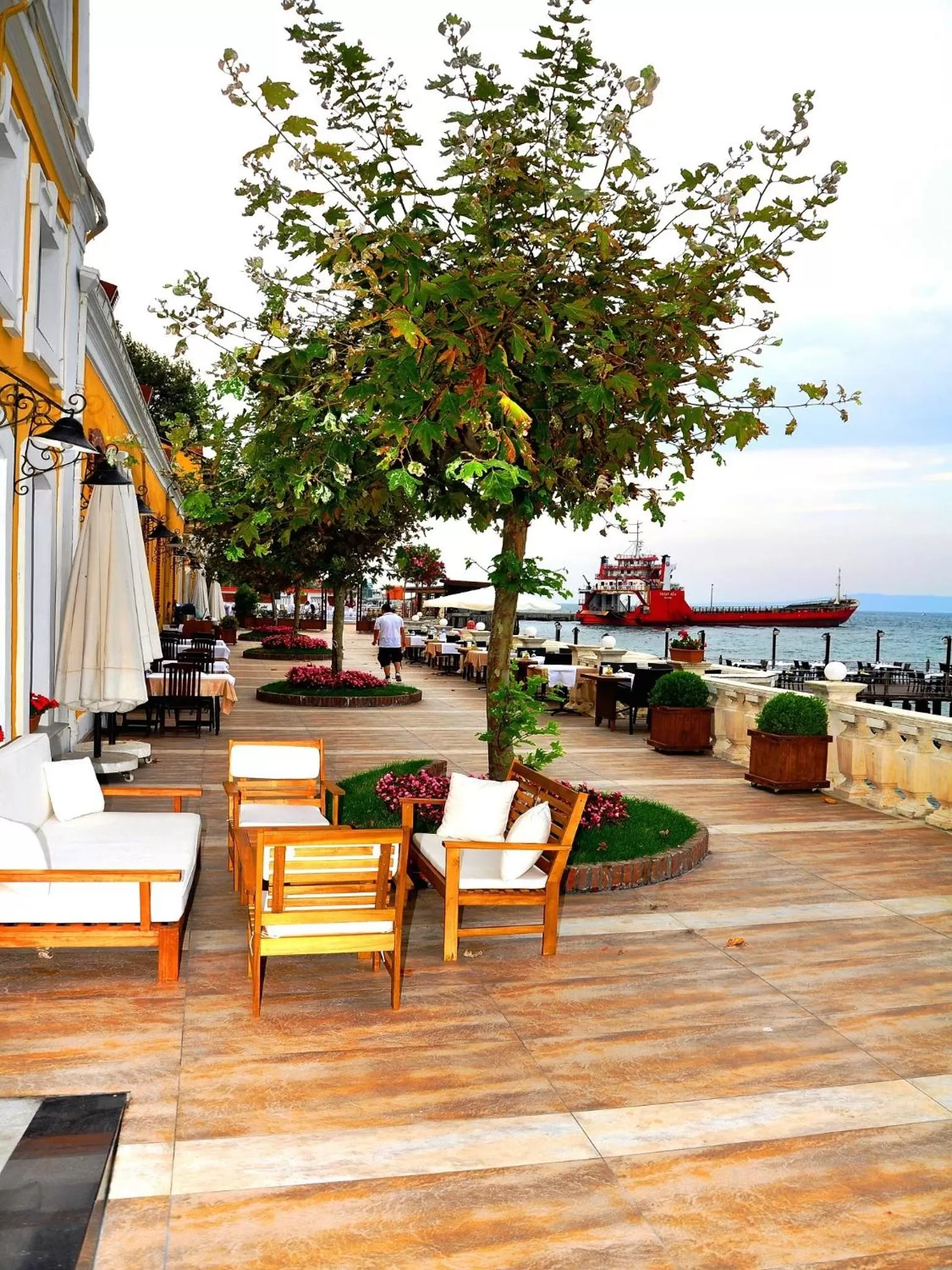 Patio in Montania Special Class Hotel