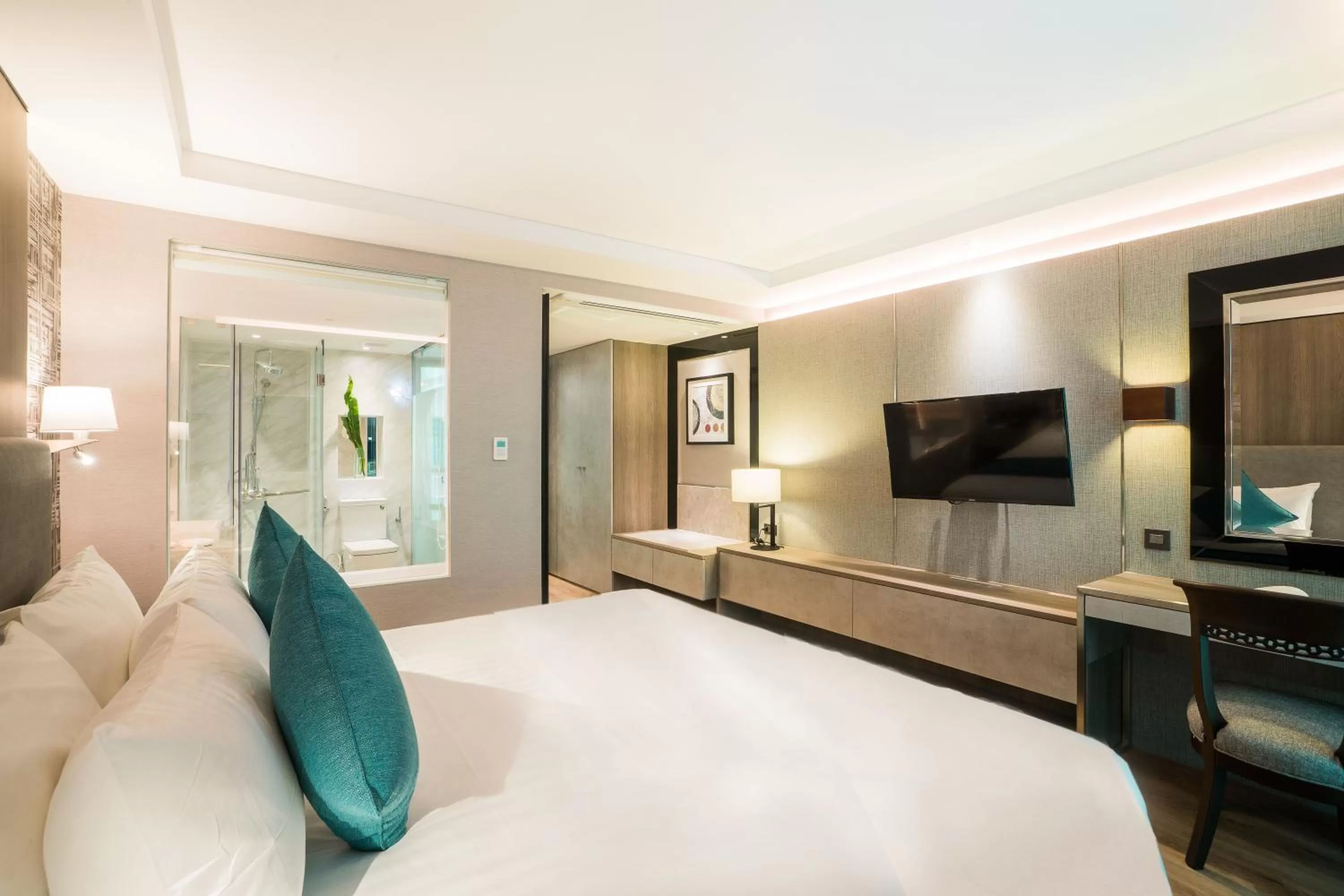 Bed in Citrus Suites Sukhumvit 6 by Compass Hospitality