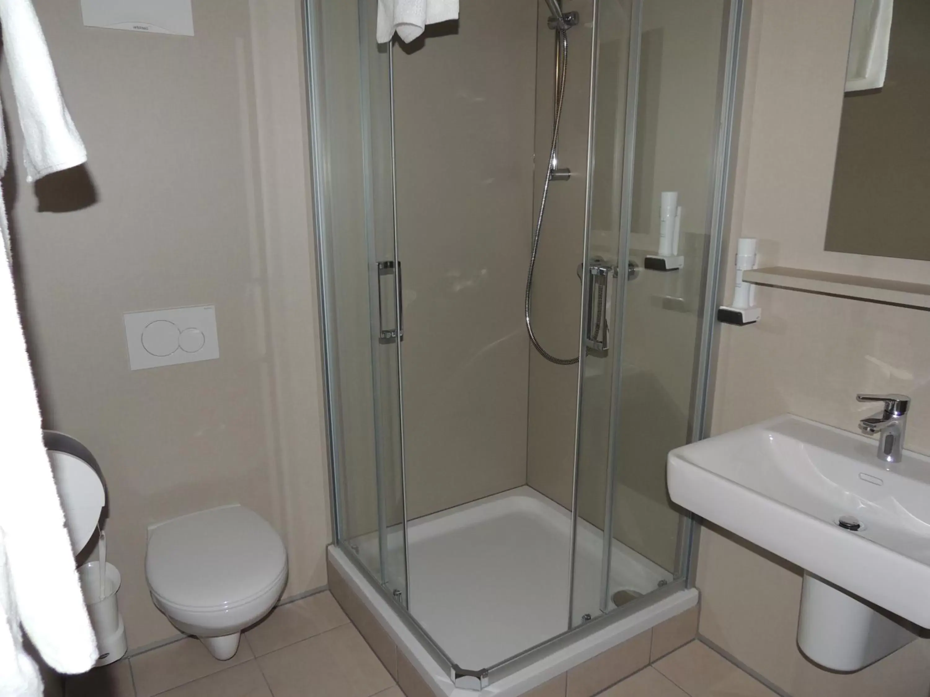 Single Room - single occupancy in AVIA Motel Bisamberg Single Room - single occupancy in AVIA Motel Bisamberg