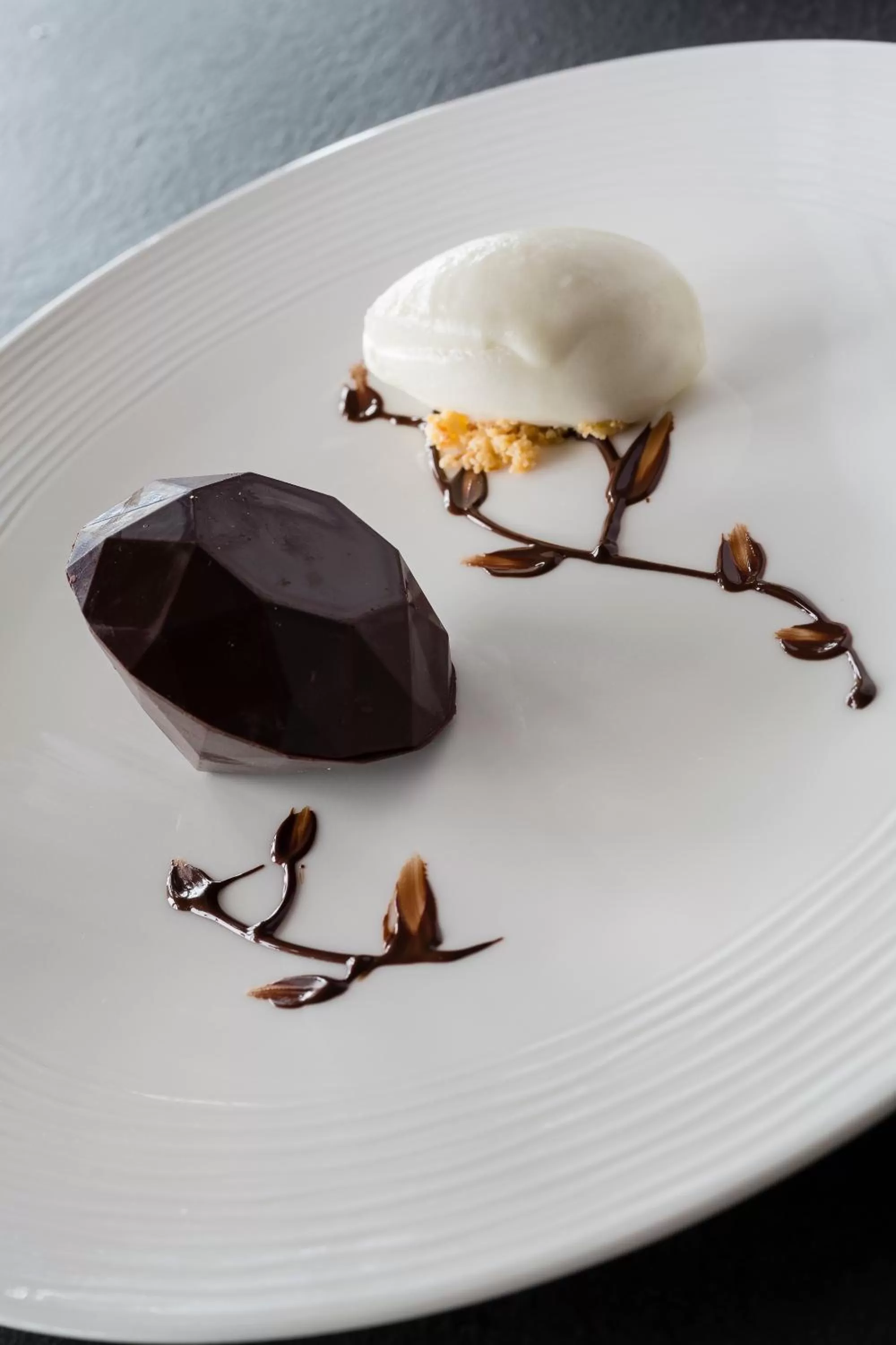 Food in Hôtel Koh-I Nor by Les Etincelles